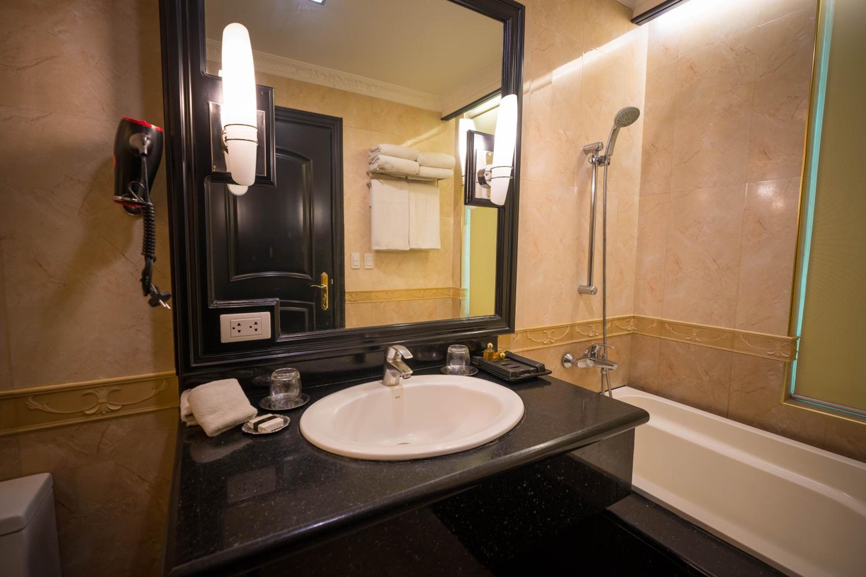Two-Bedroom Apartment - Photo 9