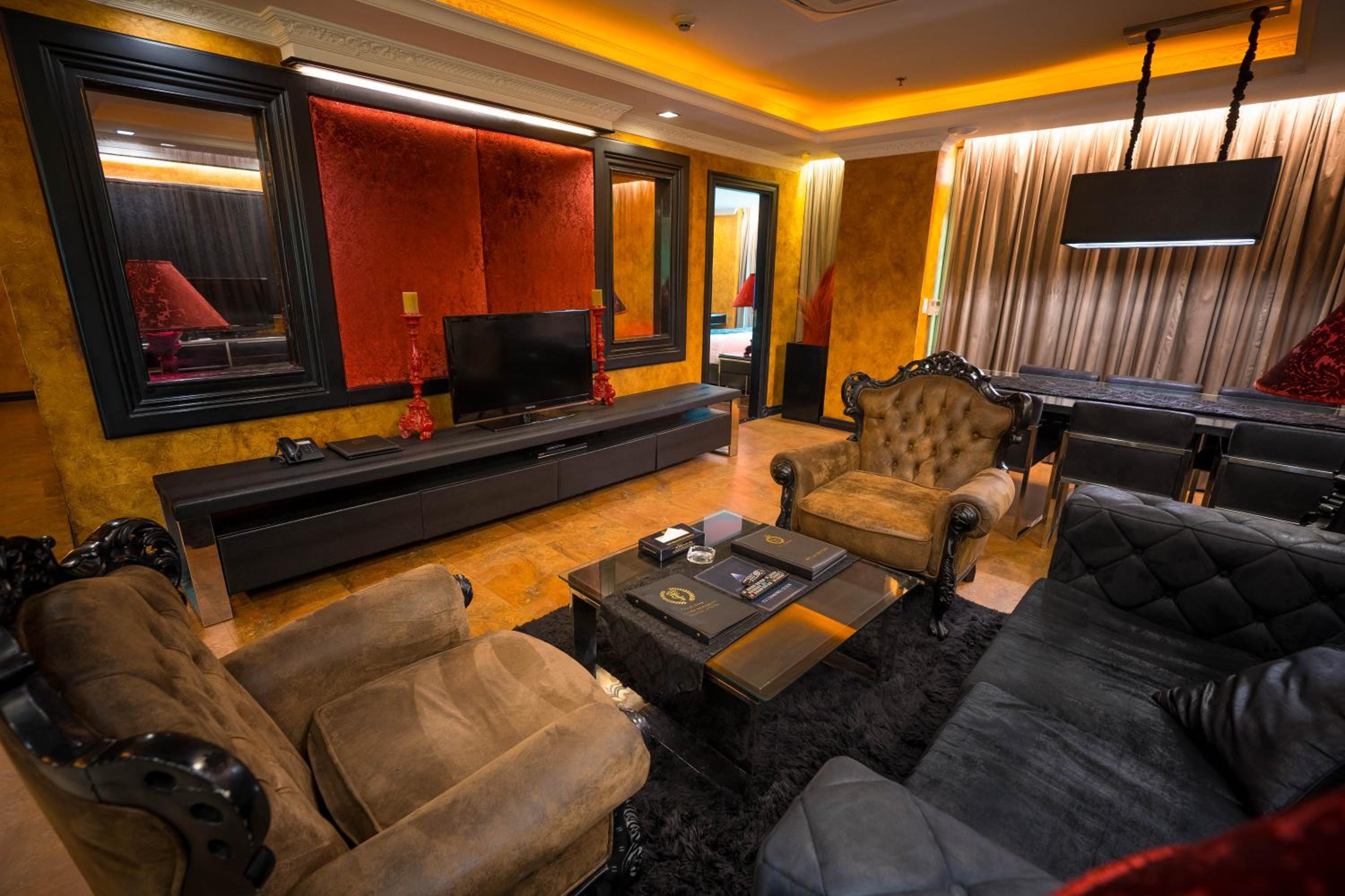Two-Bedroom Apartment - Photo 10