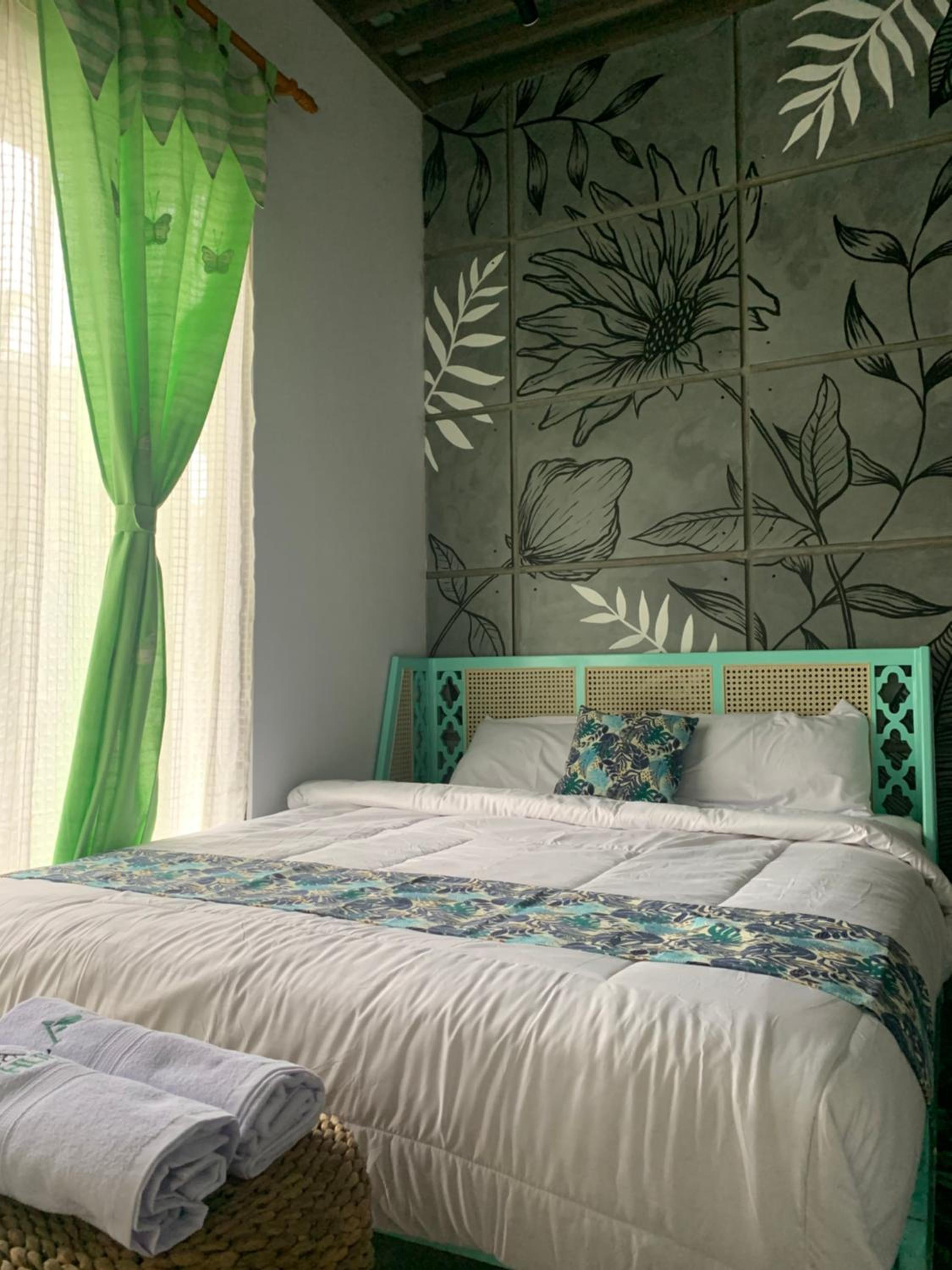 Deluxe Double Room with Balcony photo 3