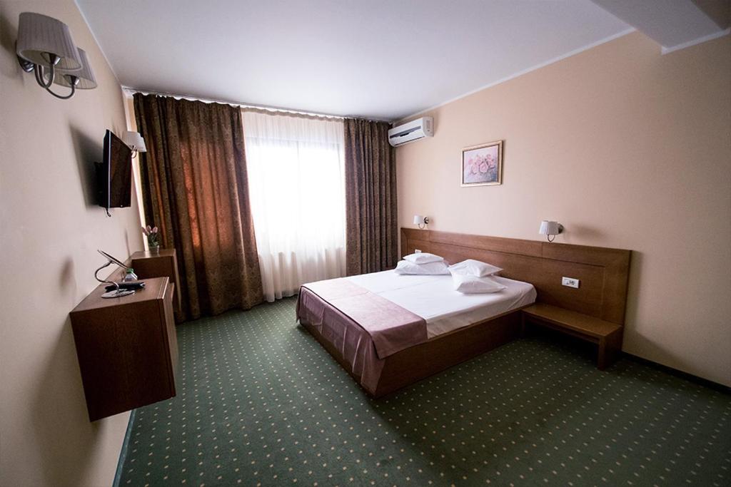 Large Double Room photo 2