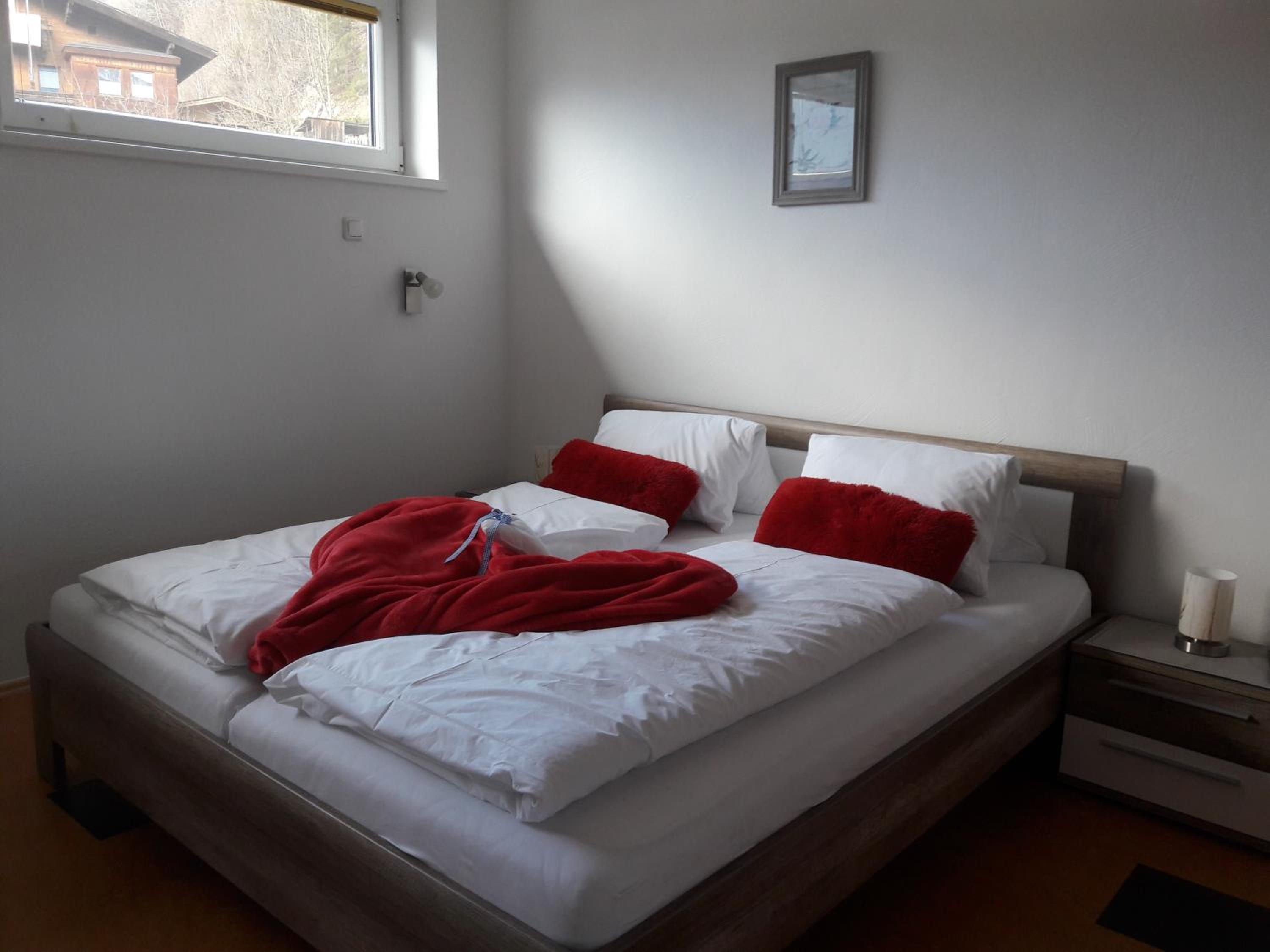 Three-Bedroom Apartment photo 1