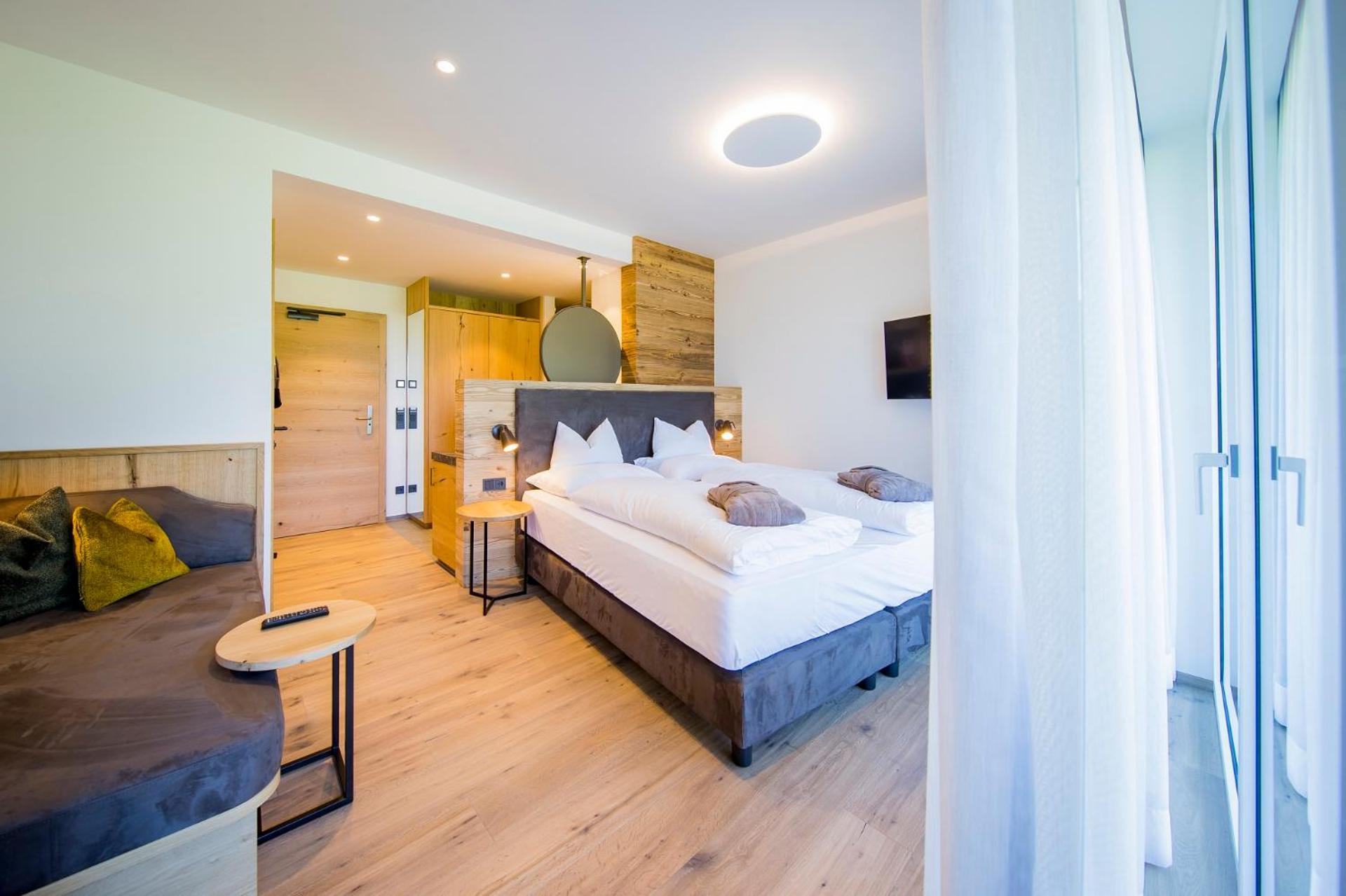 Double Room with Mountain View - Photo 2