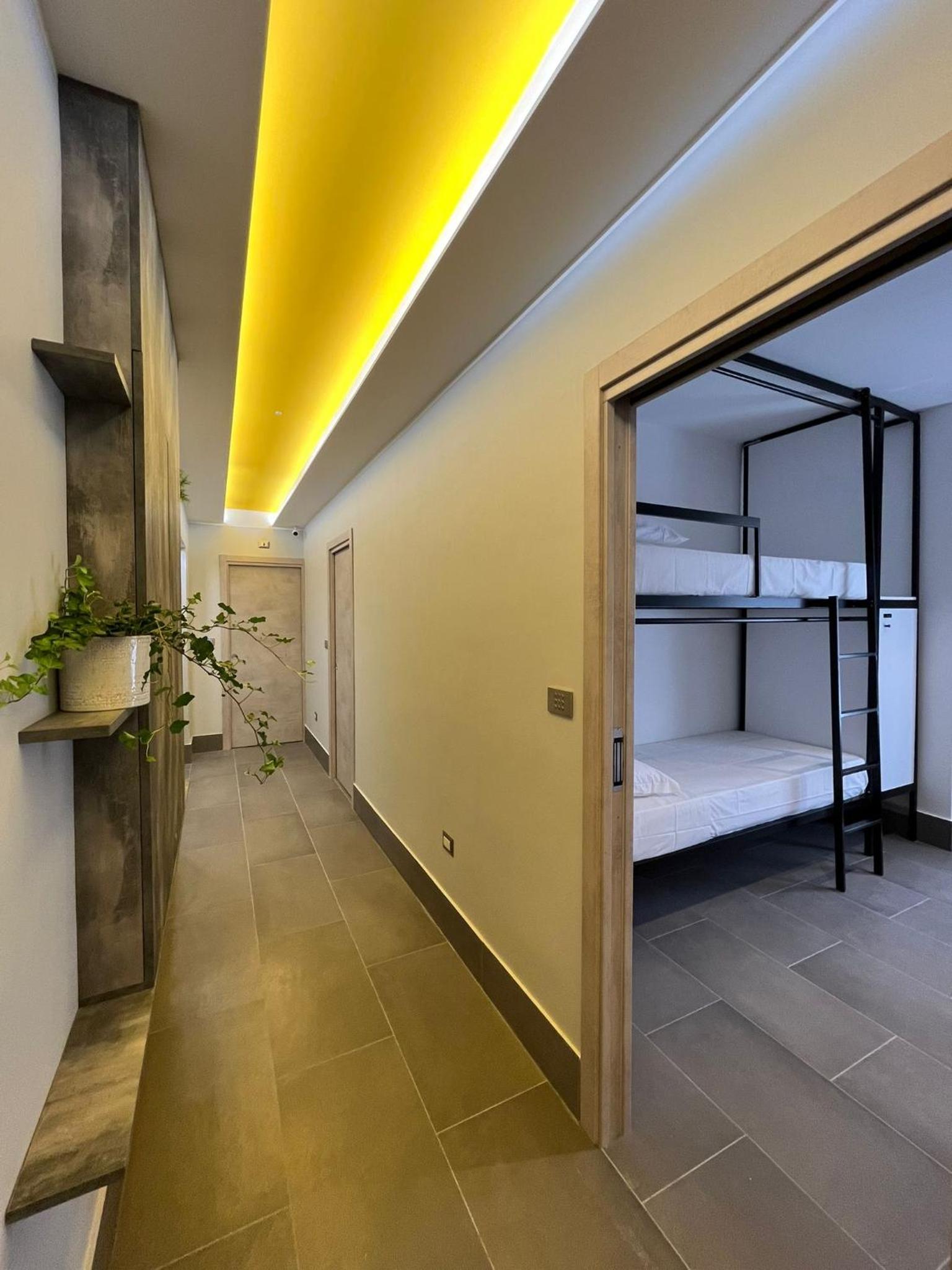 Quadruple Room with Private External Bathroom