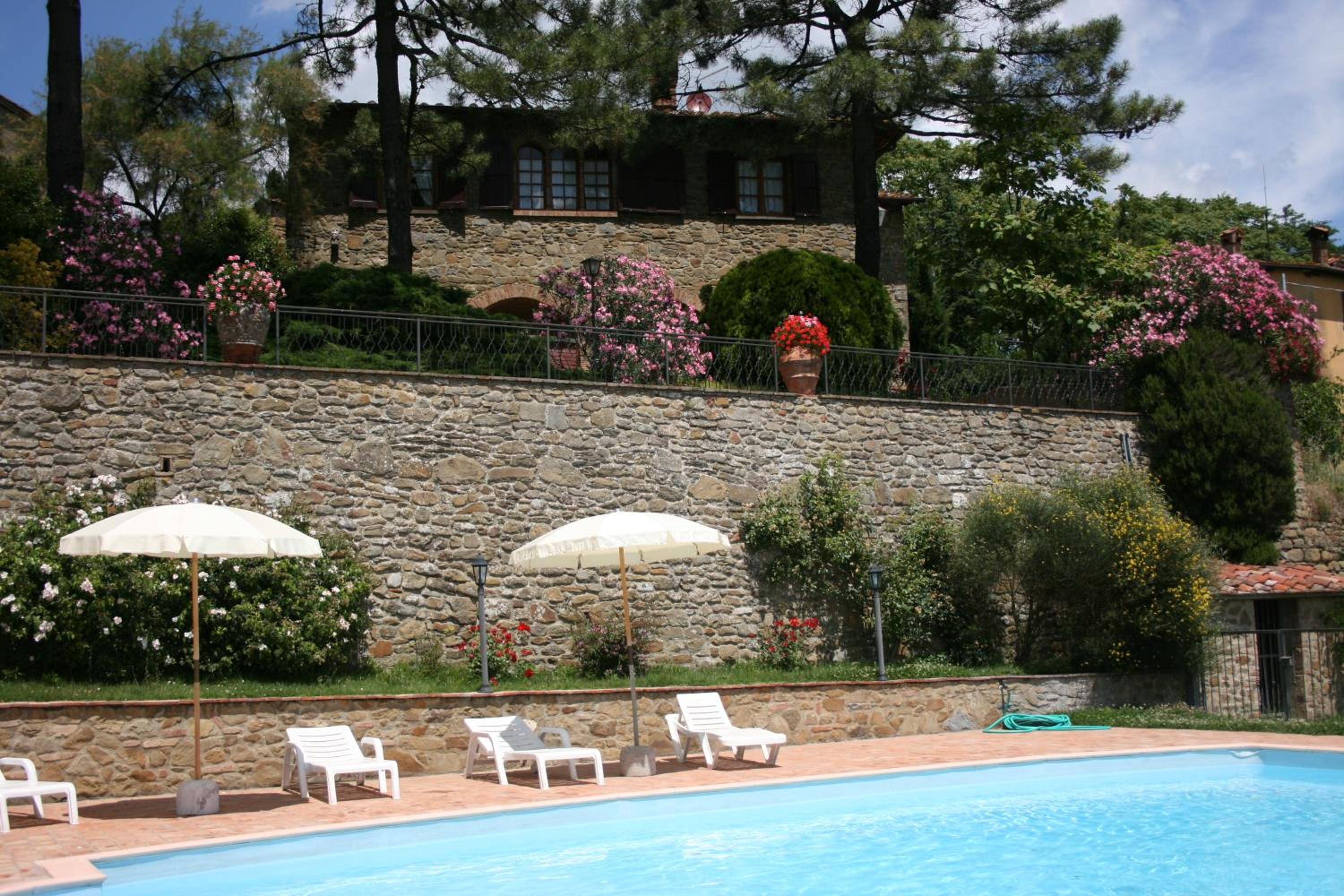 Four-Bedroom Villa - Split Level photo 2