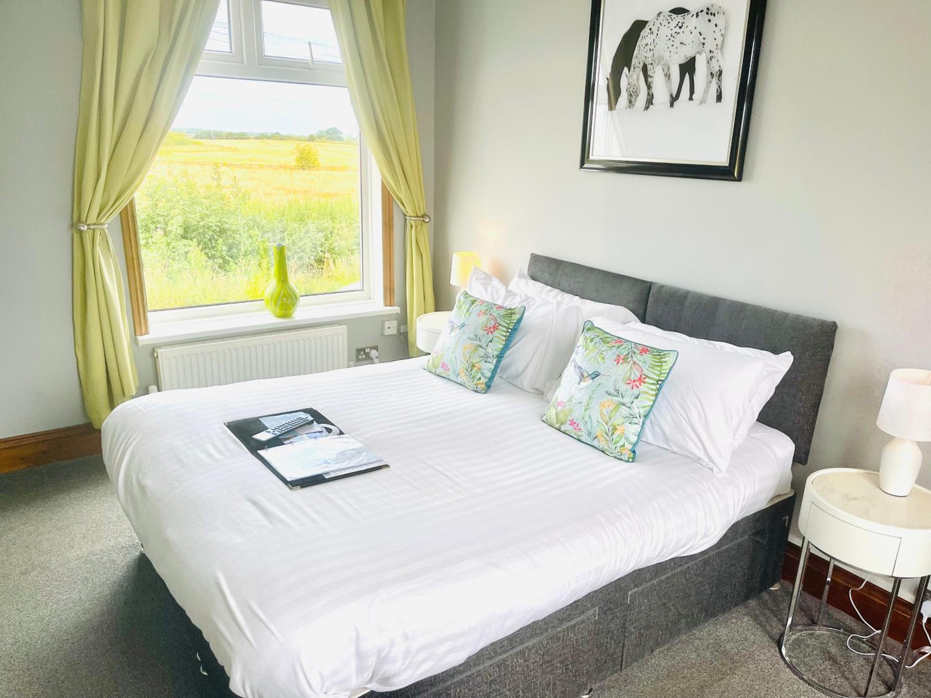 Double Room with Balcony - Photo 2
