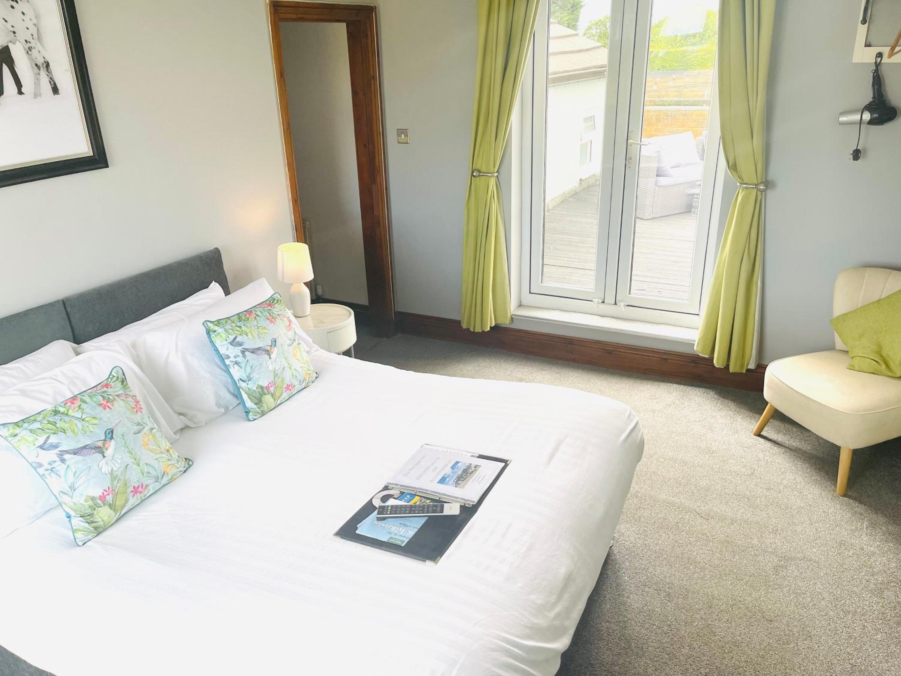 Double Room with Balcony - Photo 4