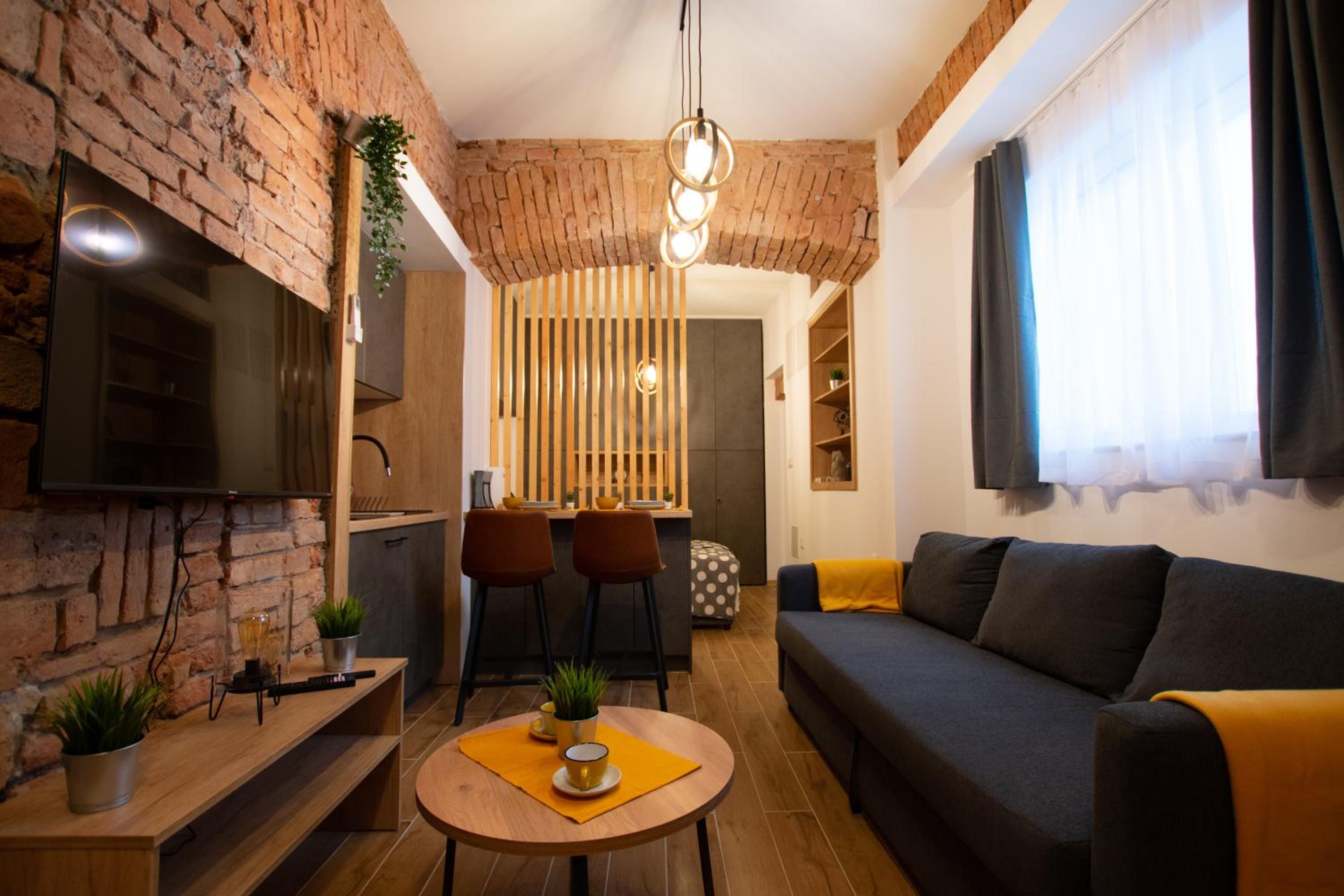 One-Bedroom Apartment - Photo 26