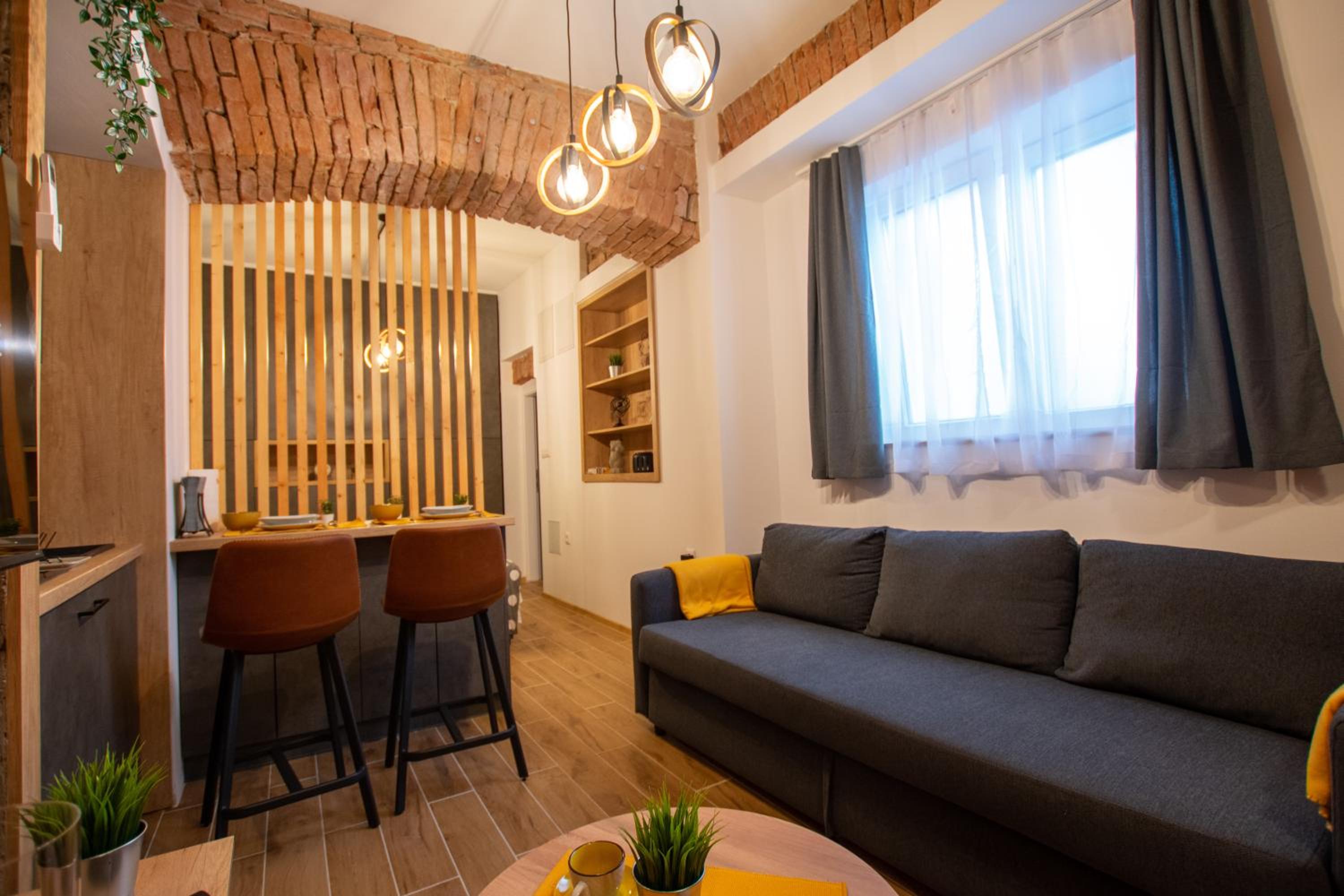 One-Bedroom Apartment - Photo 25