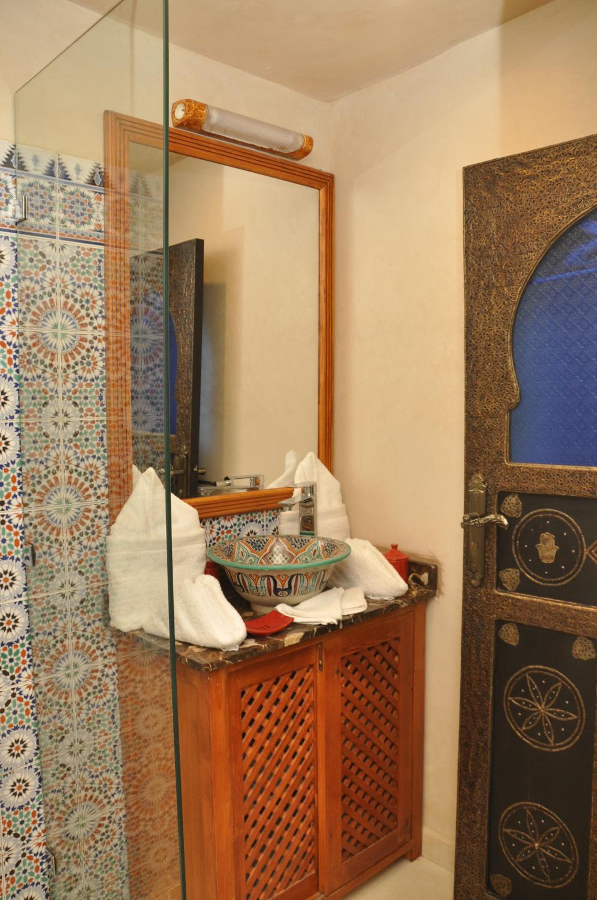 Double Room with Private Bathroom - Photo 5