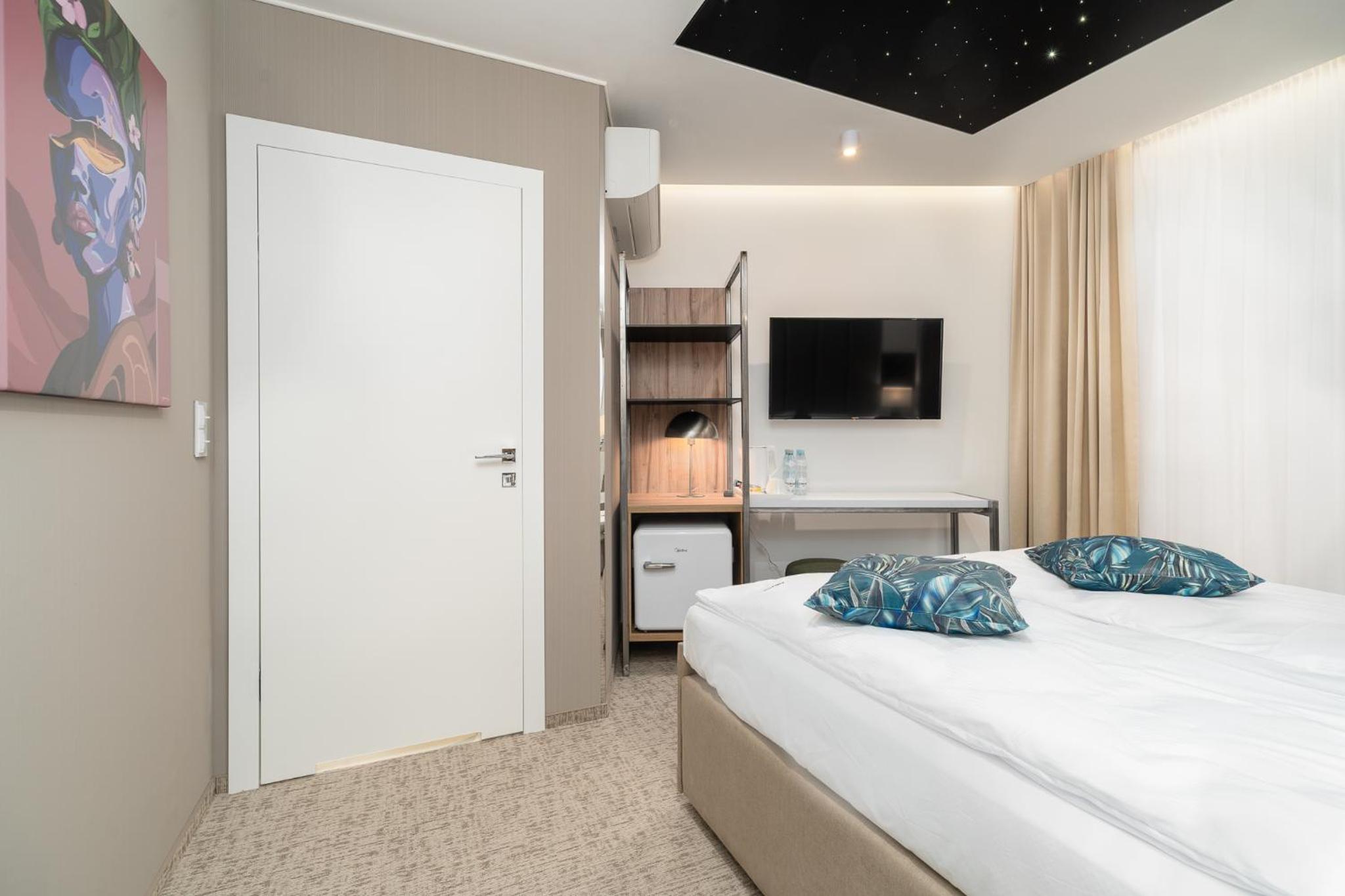 Small Double Room photo 2