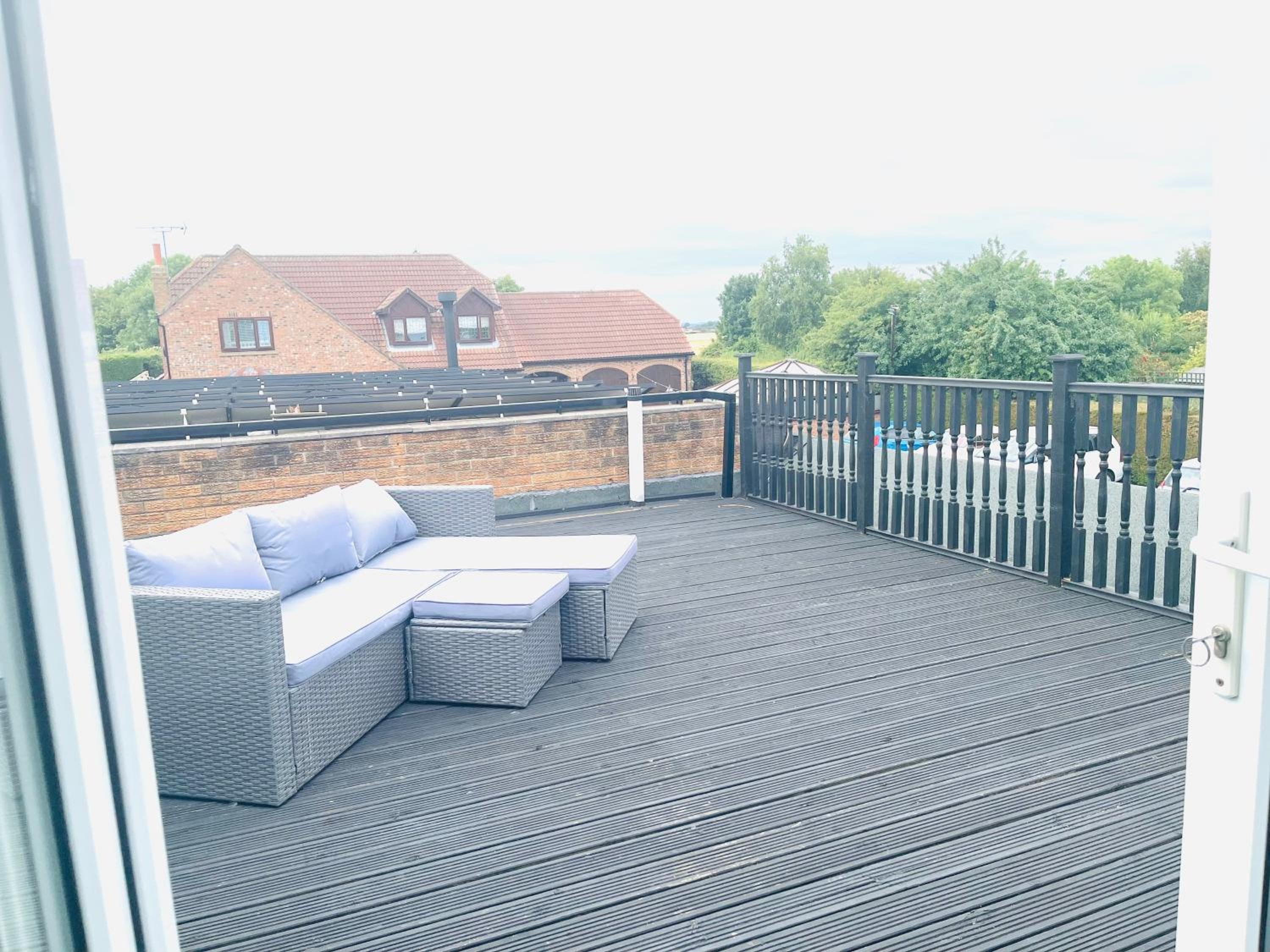 Double Room with Balcony - Photo 10