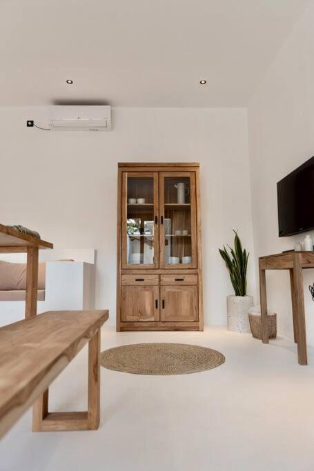 Three-Bedroom Villa - Photo 36