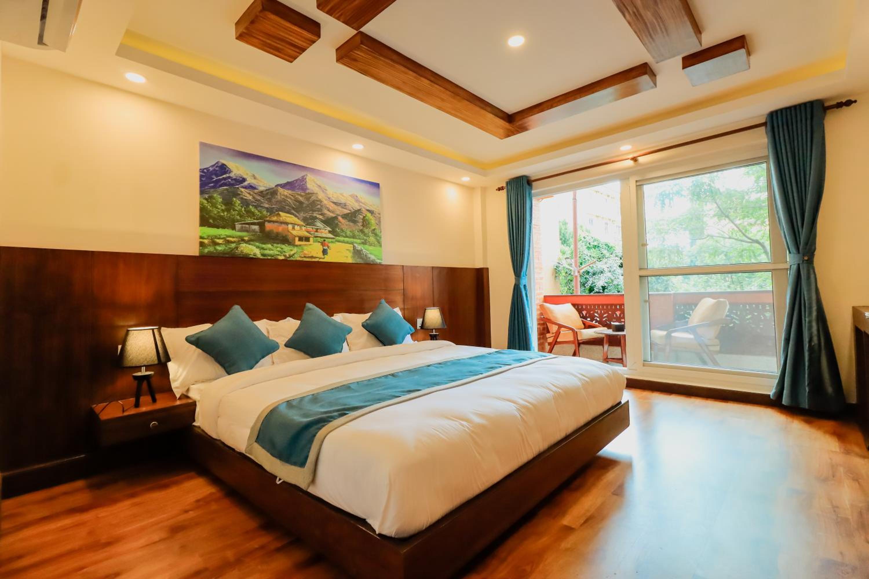 King Room with Private Balcony and Garden View - 10% off on Food & Beverage, 15% off on Laundry, Early check-in & Late check-out by 2 hours photo 2
