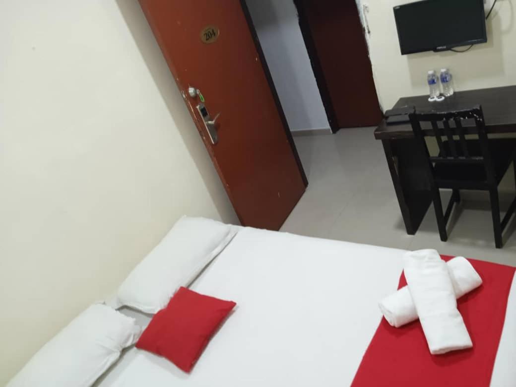 Budget Double Room - Photo 2