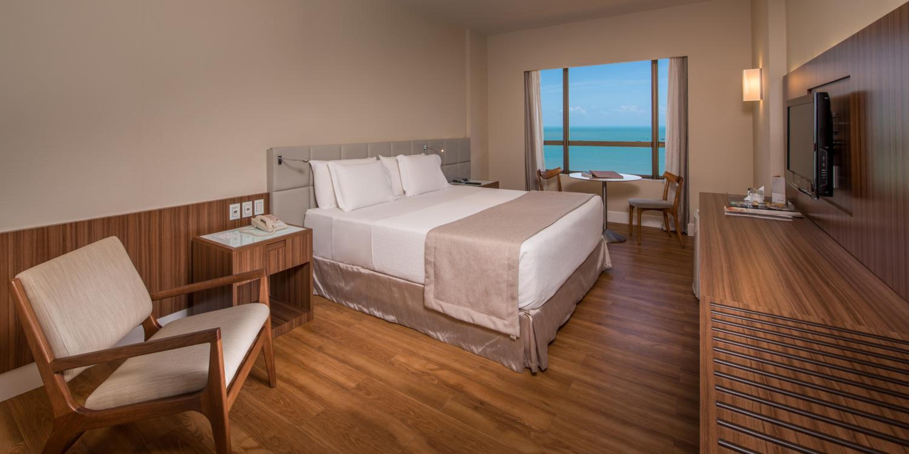 Deluxe Double or Twin Room with Frontal Sea View thumbnail 5