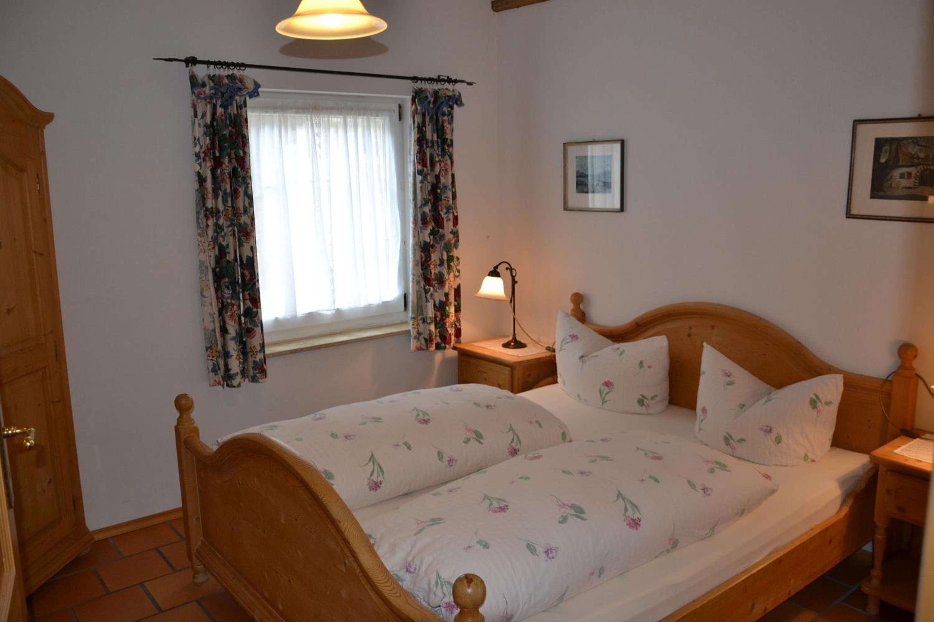Two-Bedroom Apartment - Annex photo 3