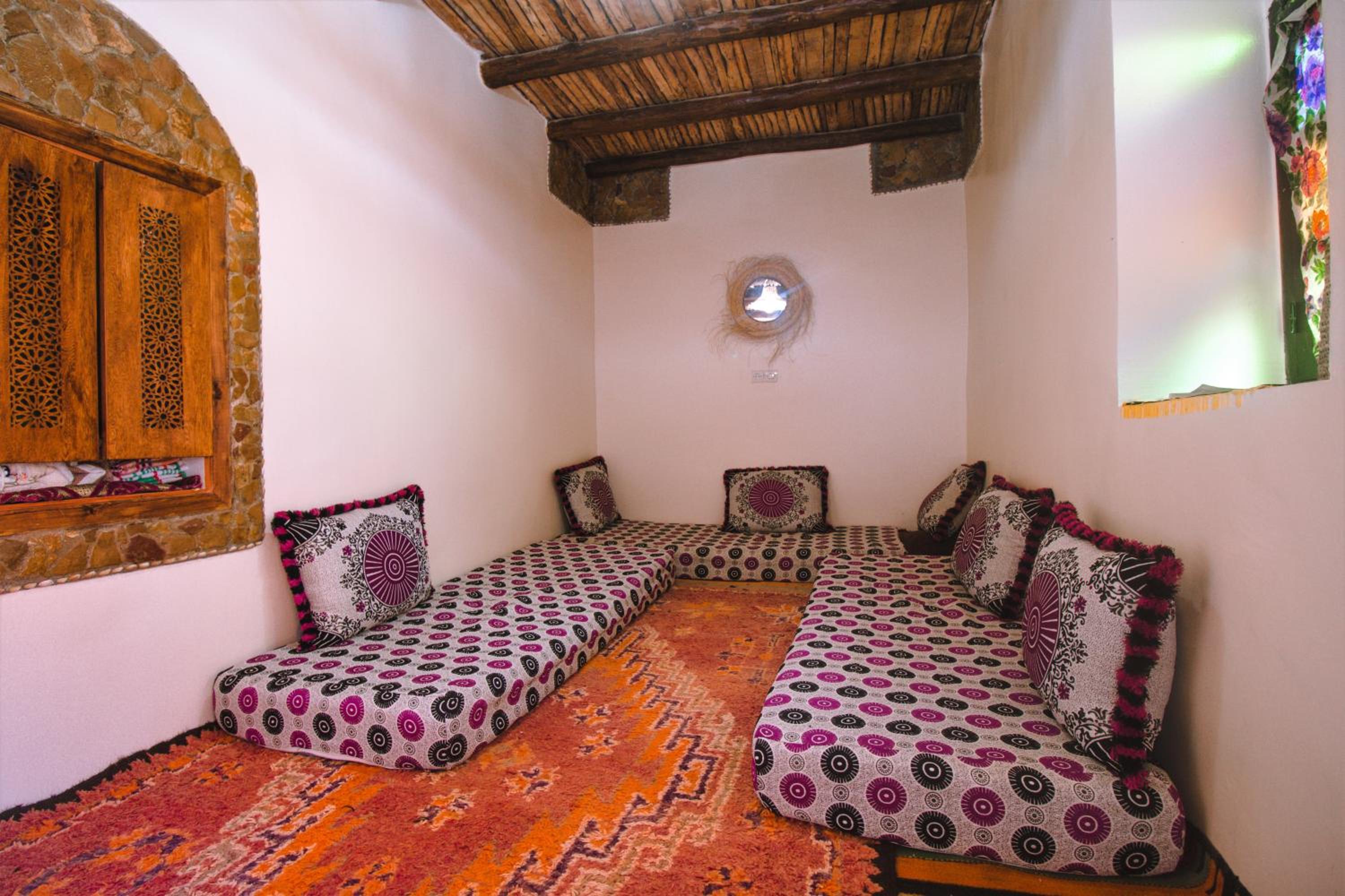 Double Room with Shared Bathroom photo 3