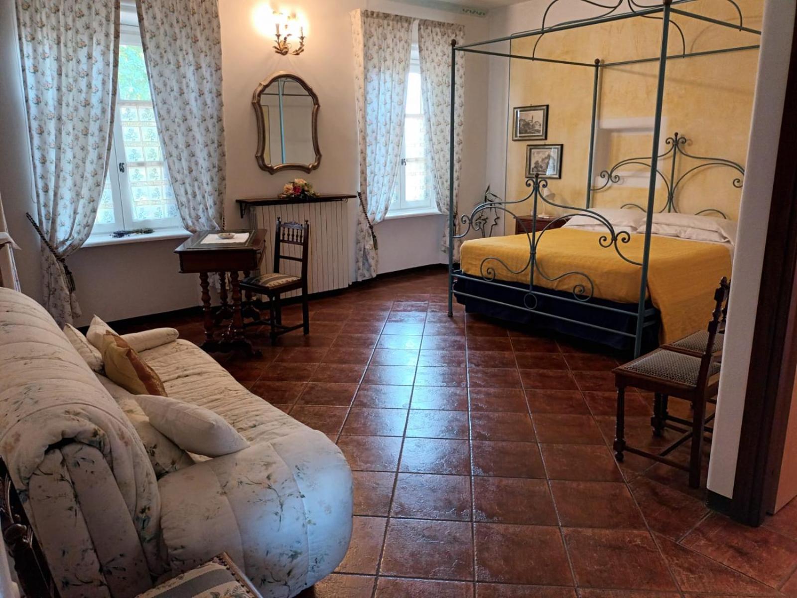 Large Double Room photo 2
