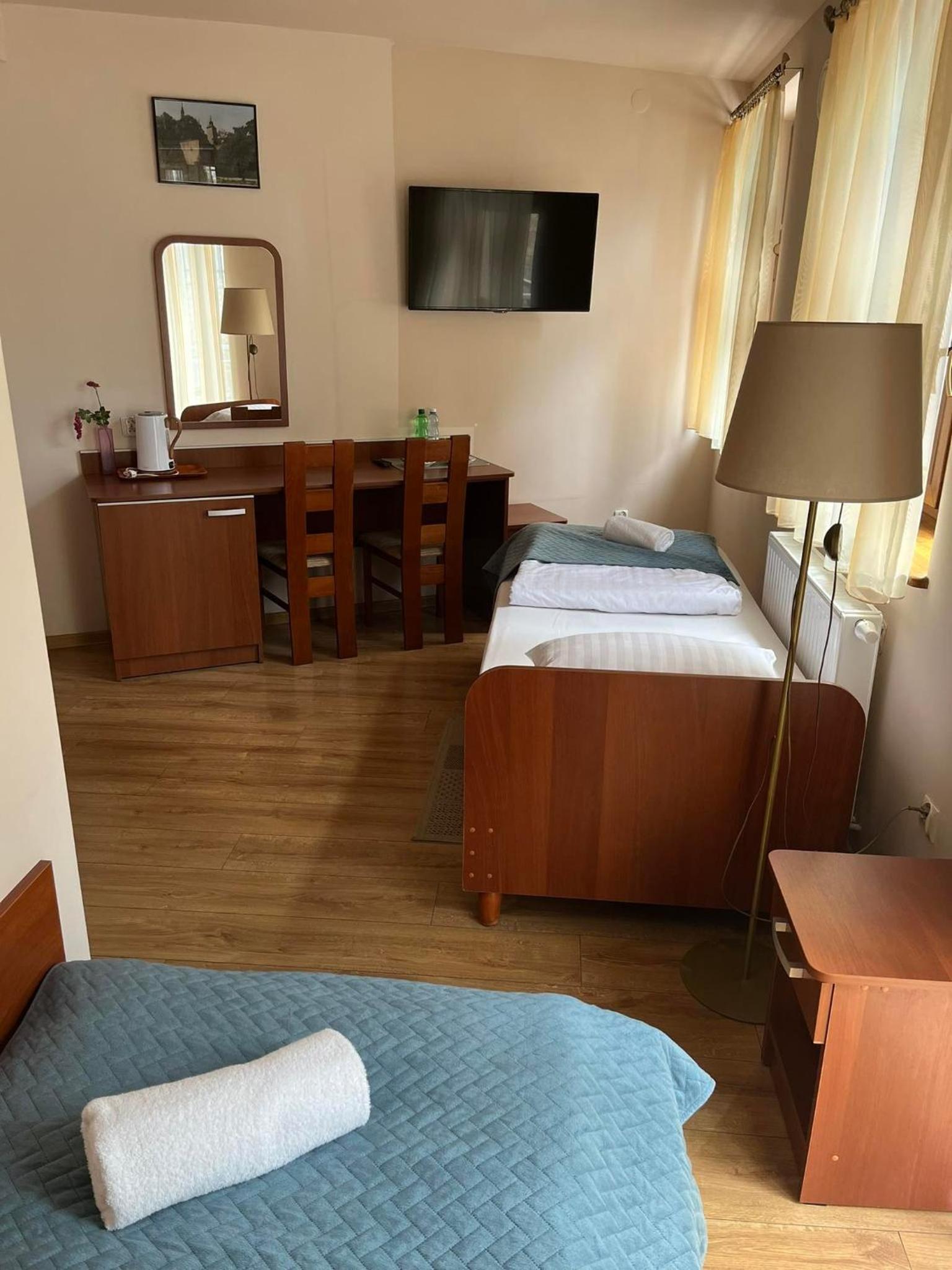 Twin Room with Balcony photo 1
