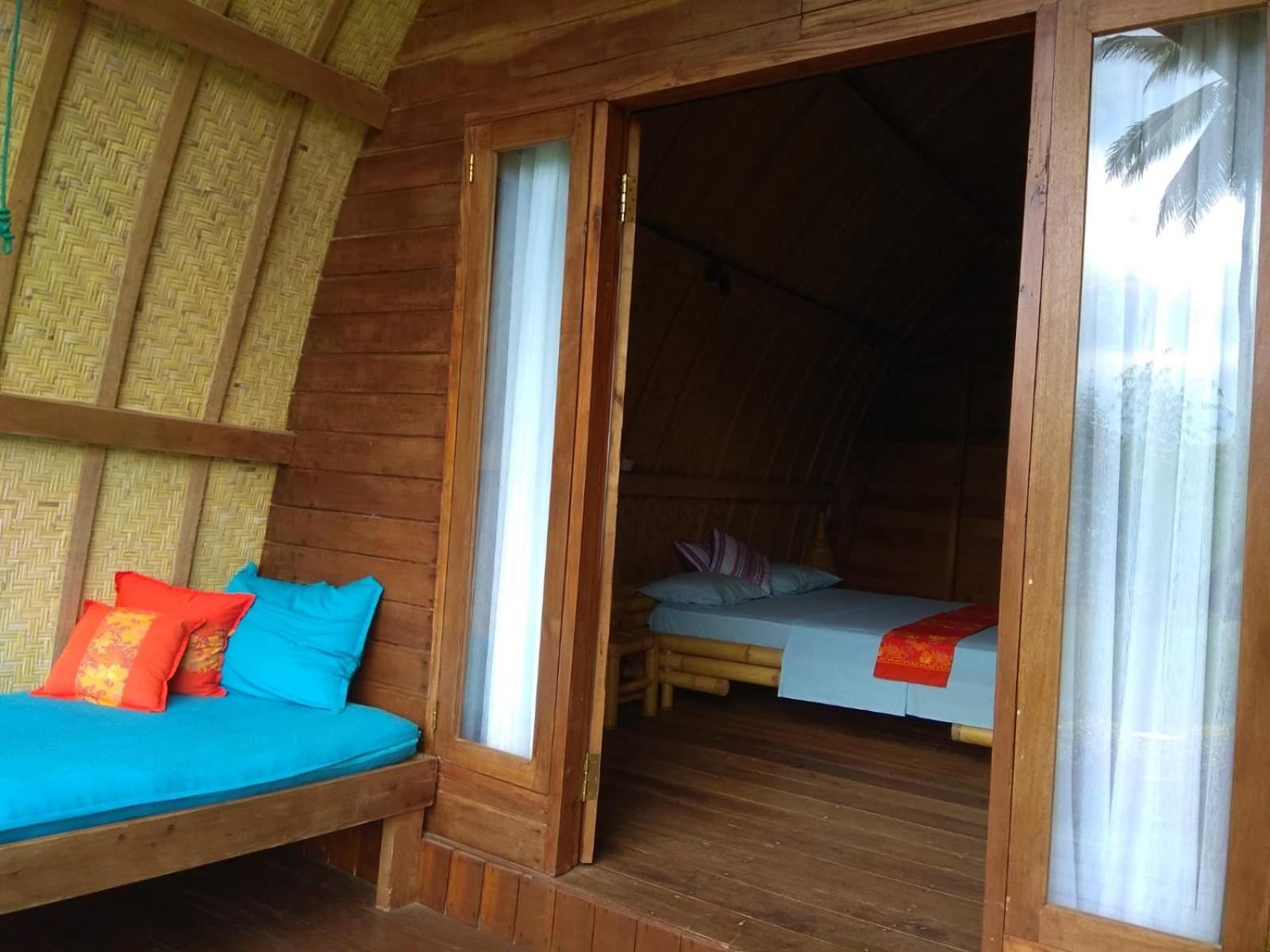 Deluxe Room - Photo 9