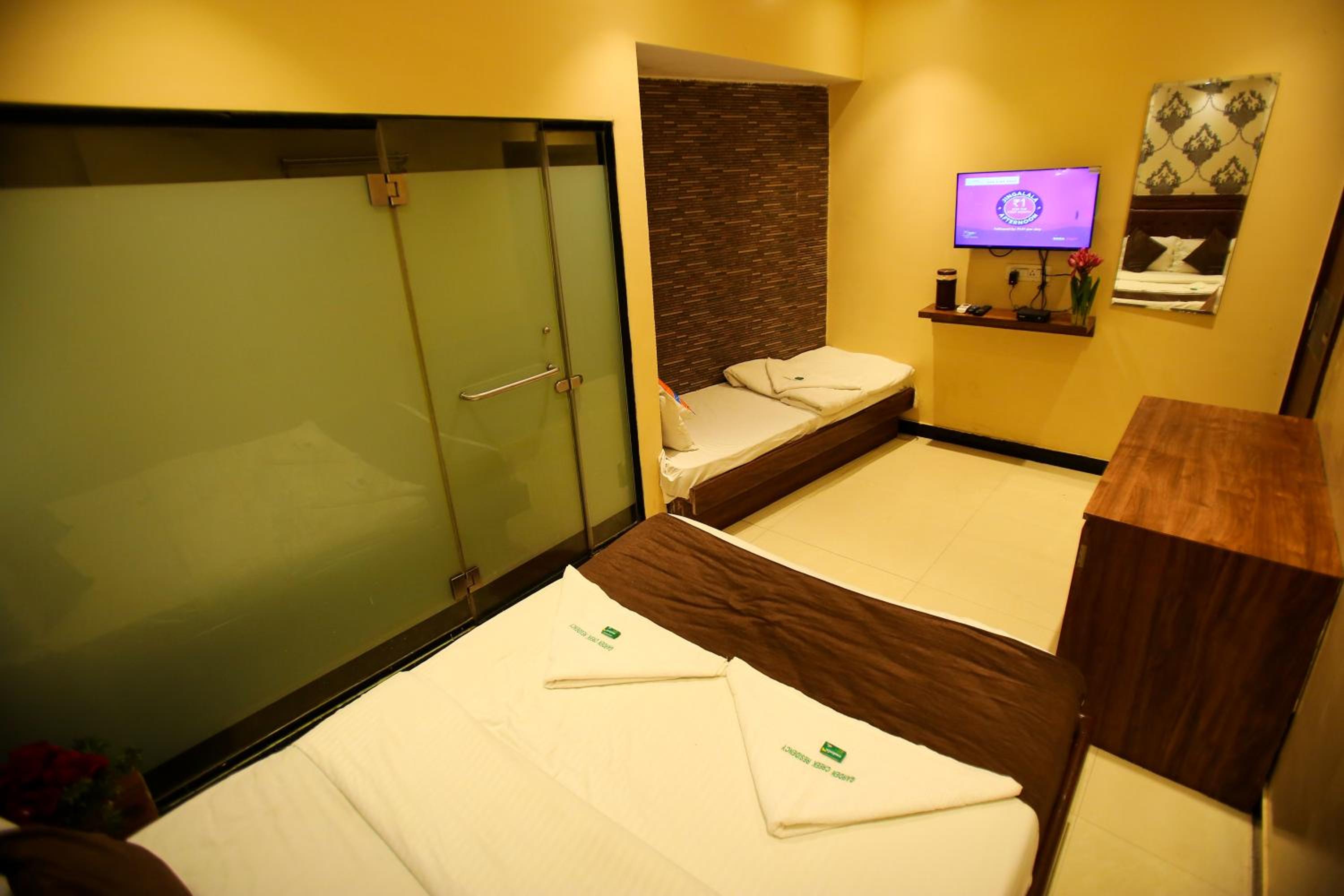 Deluxe Triple Room - Photo 10