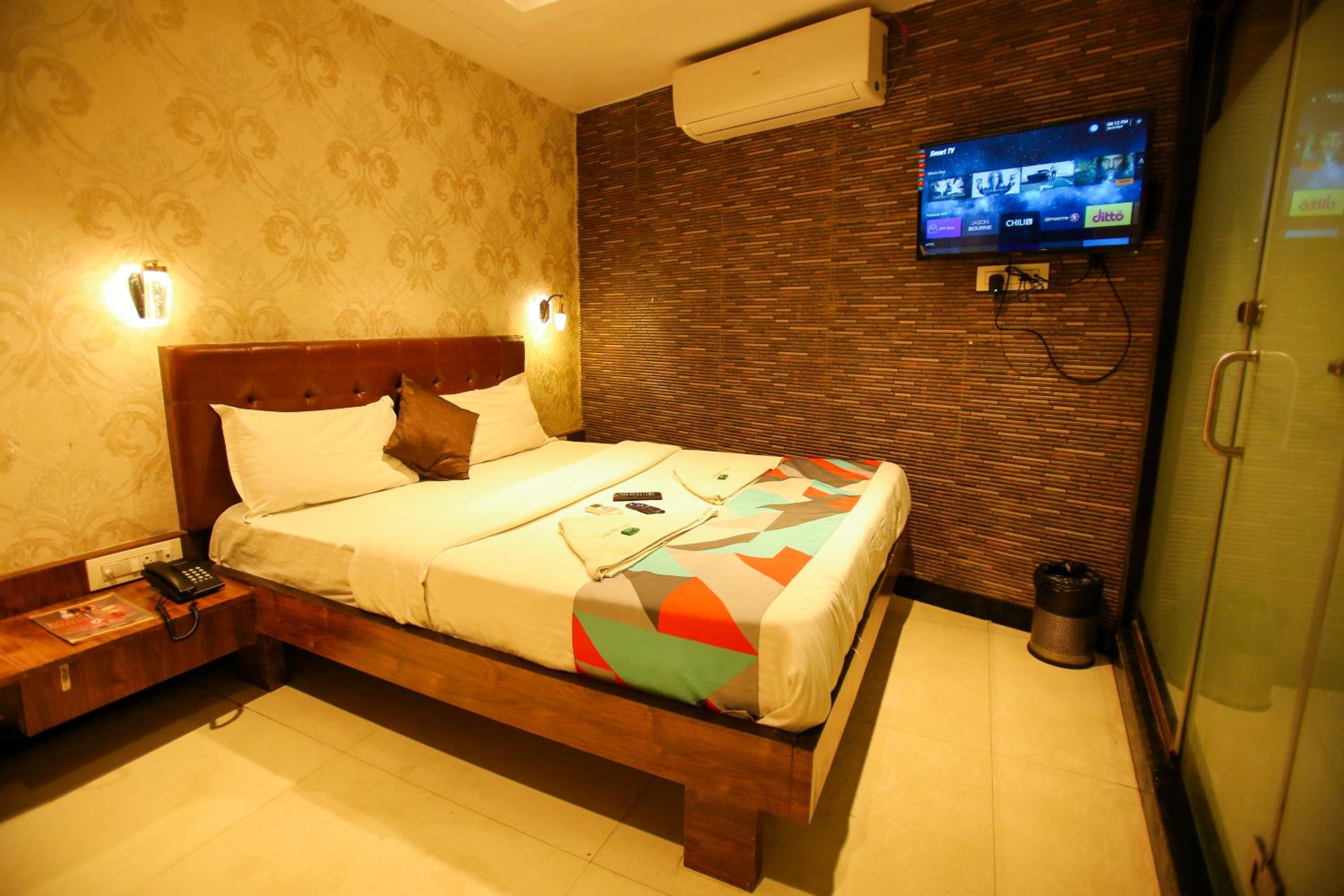 Deluxe Double Room - Photo 10