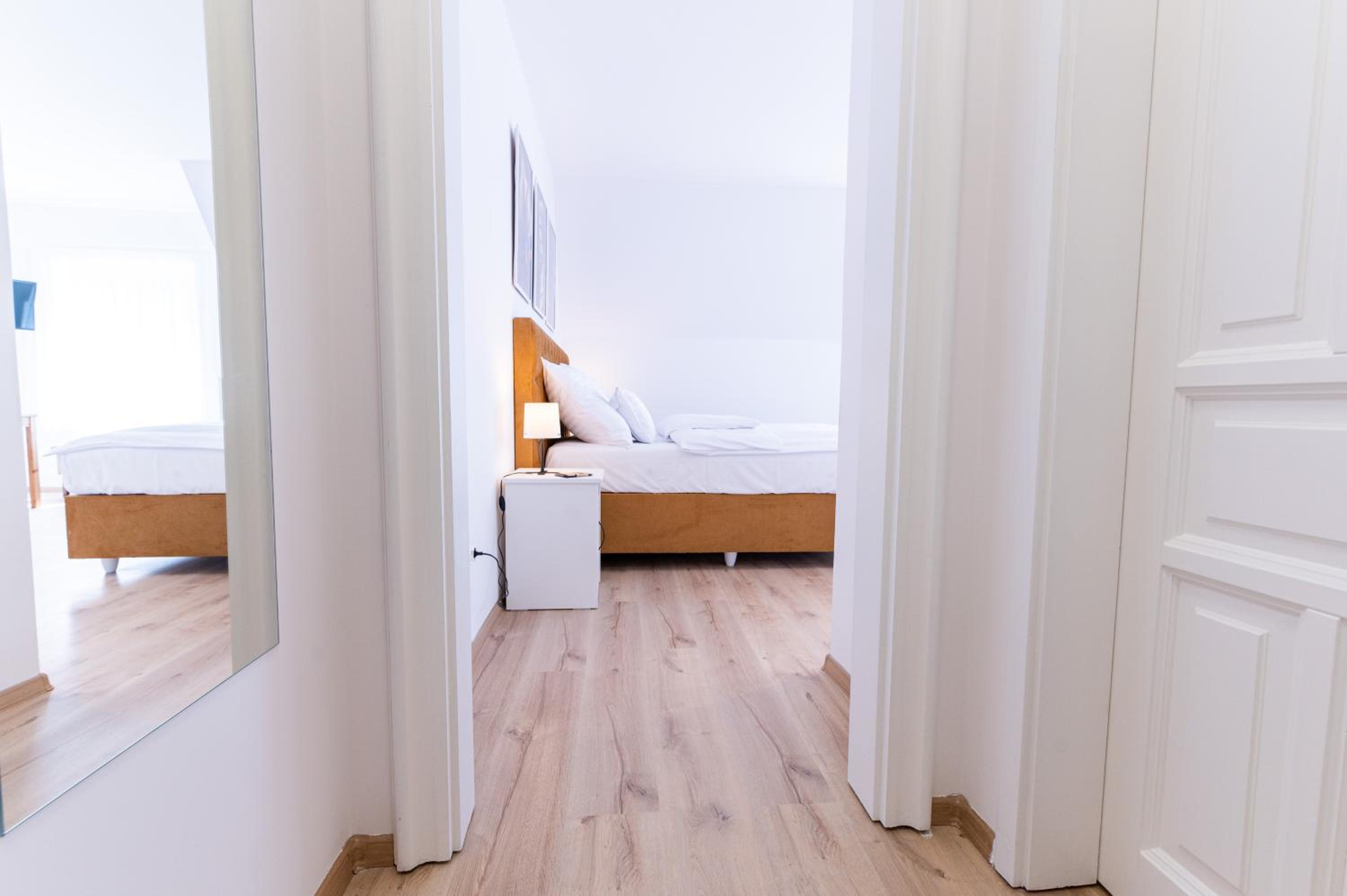 Standard Queen Room - Photo 14