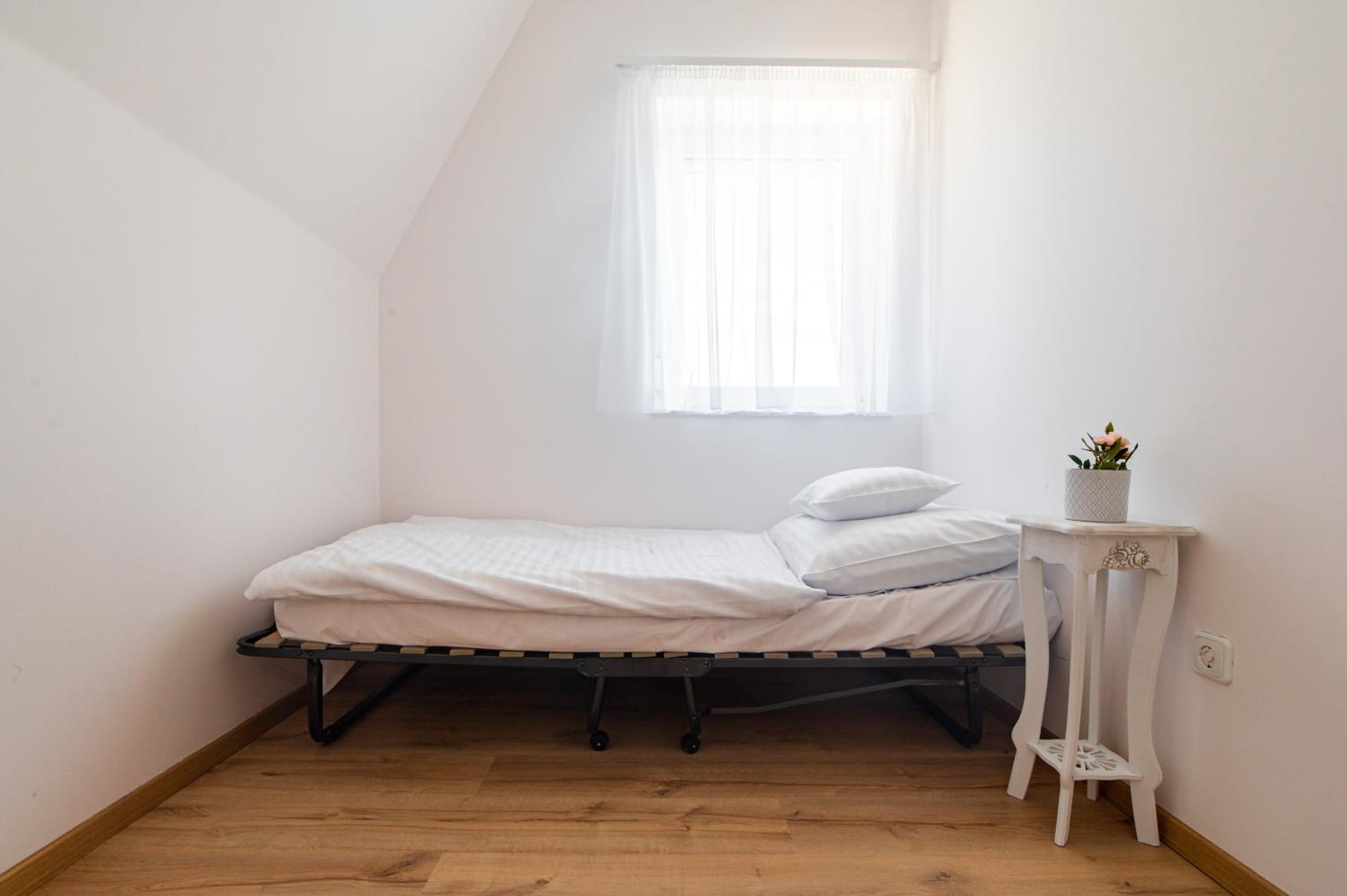 Double Room - Photo 15