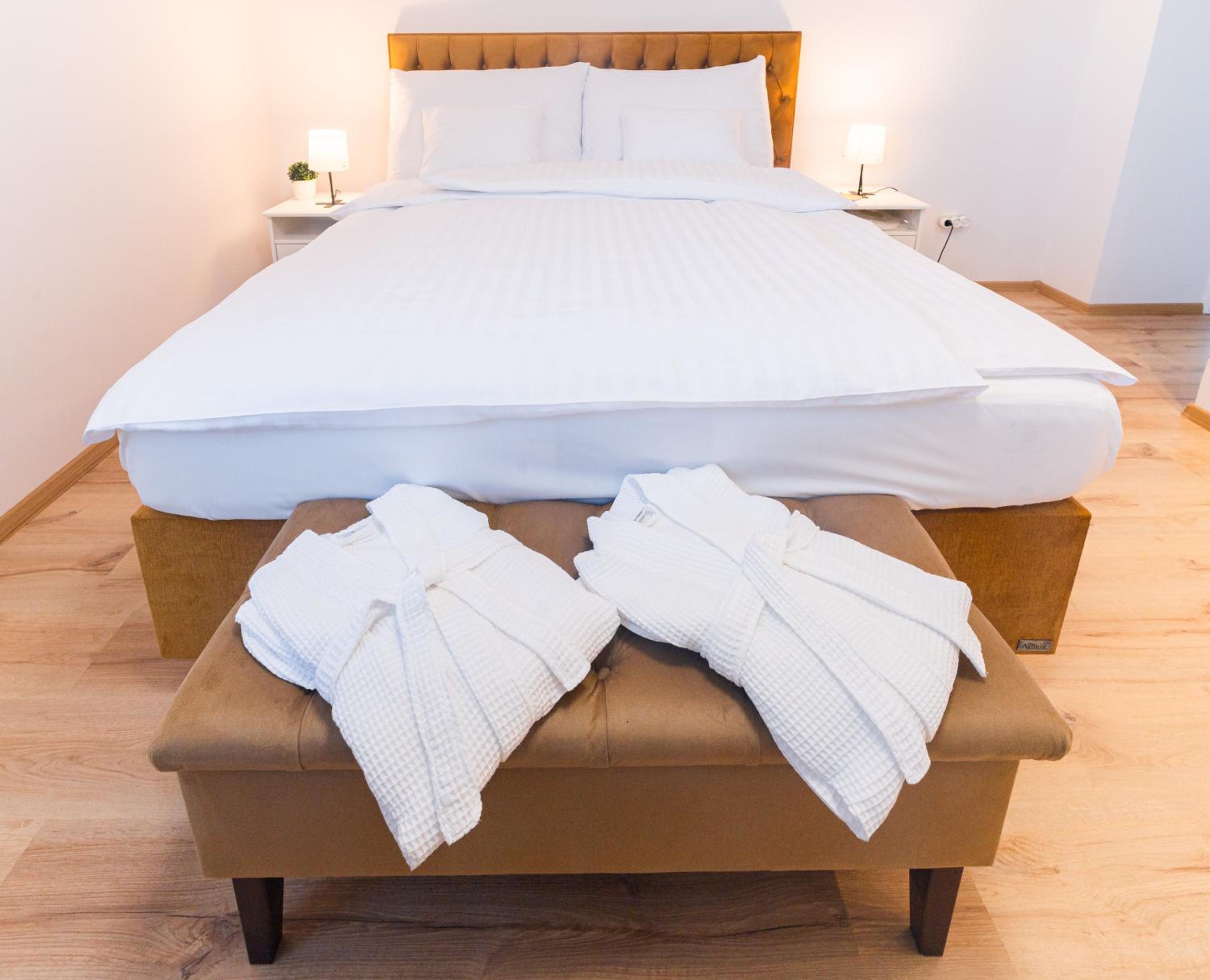 Double Room - Photo 23