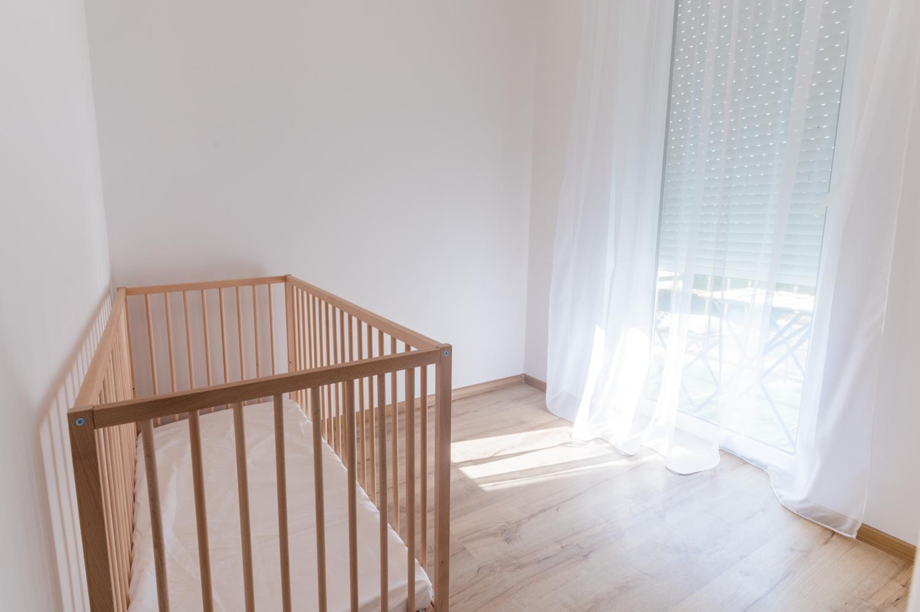 Double Room with Balcony - Photo 9