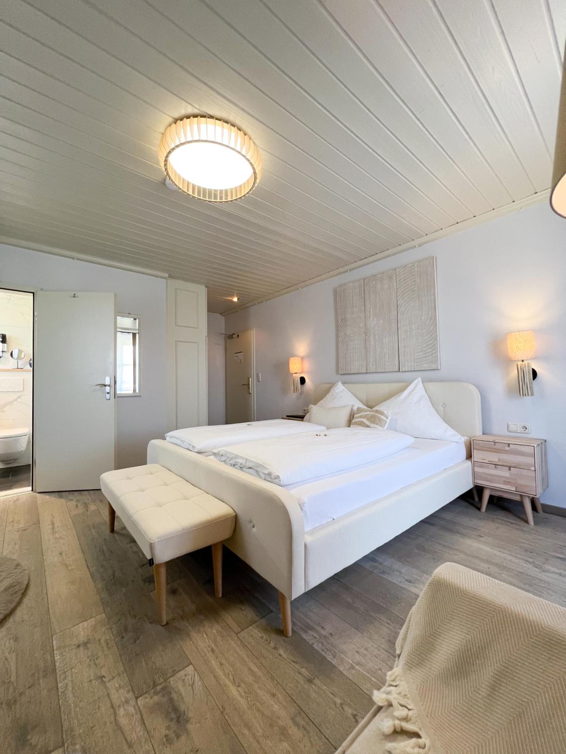 Double Room with Balcony and Garden View photo 2