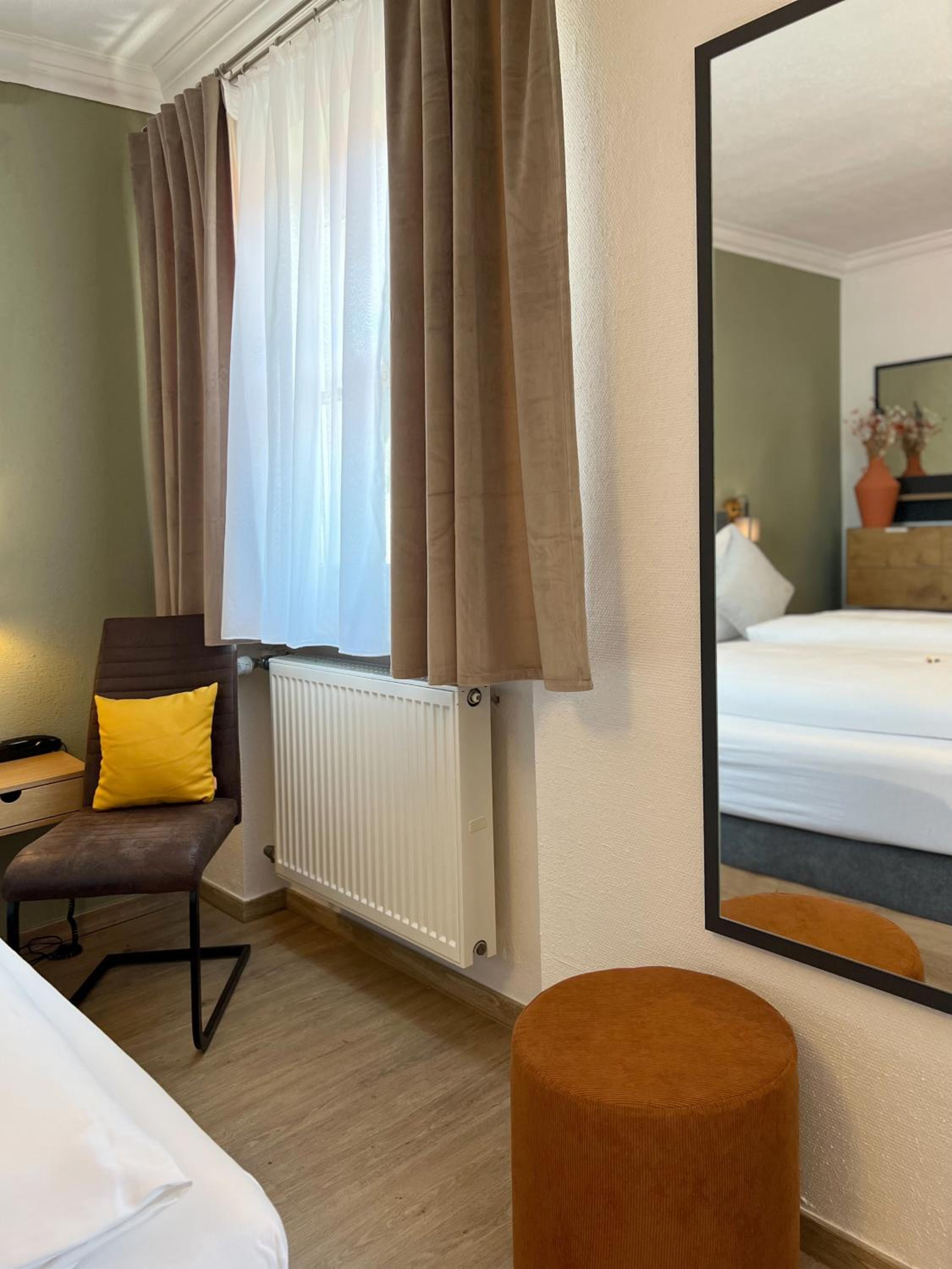 Standard Double Room with Balcony and Lake View photo 1