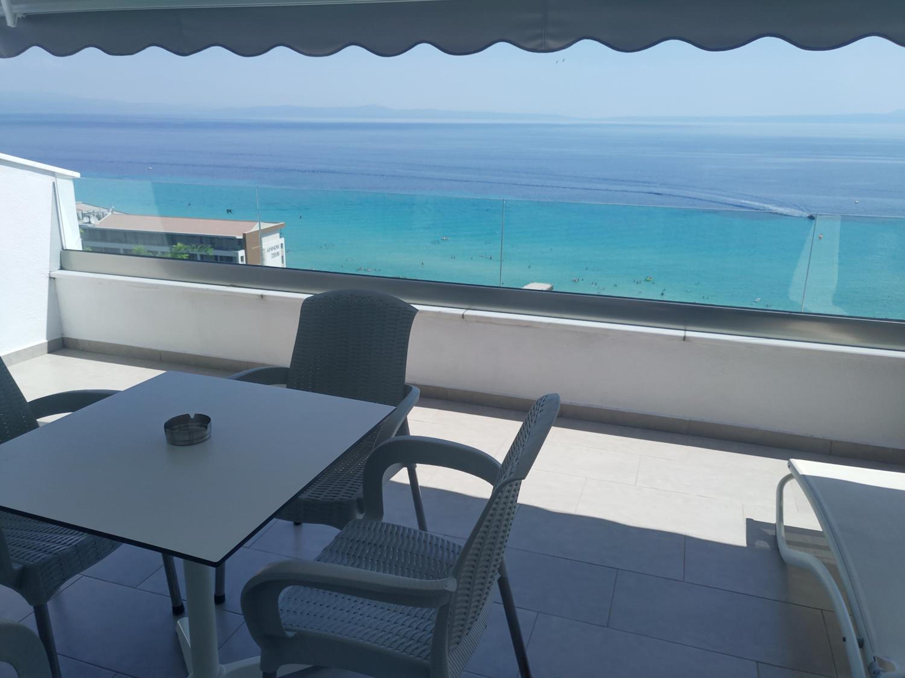 Apartment with Sea View - Photo 23