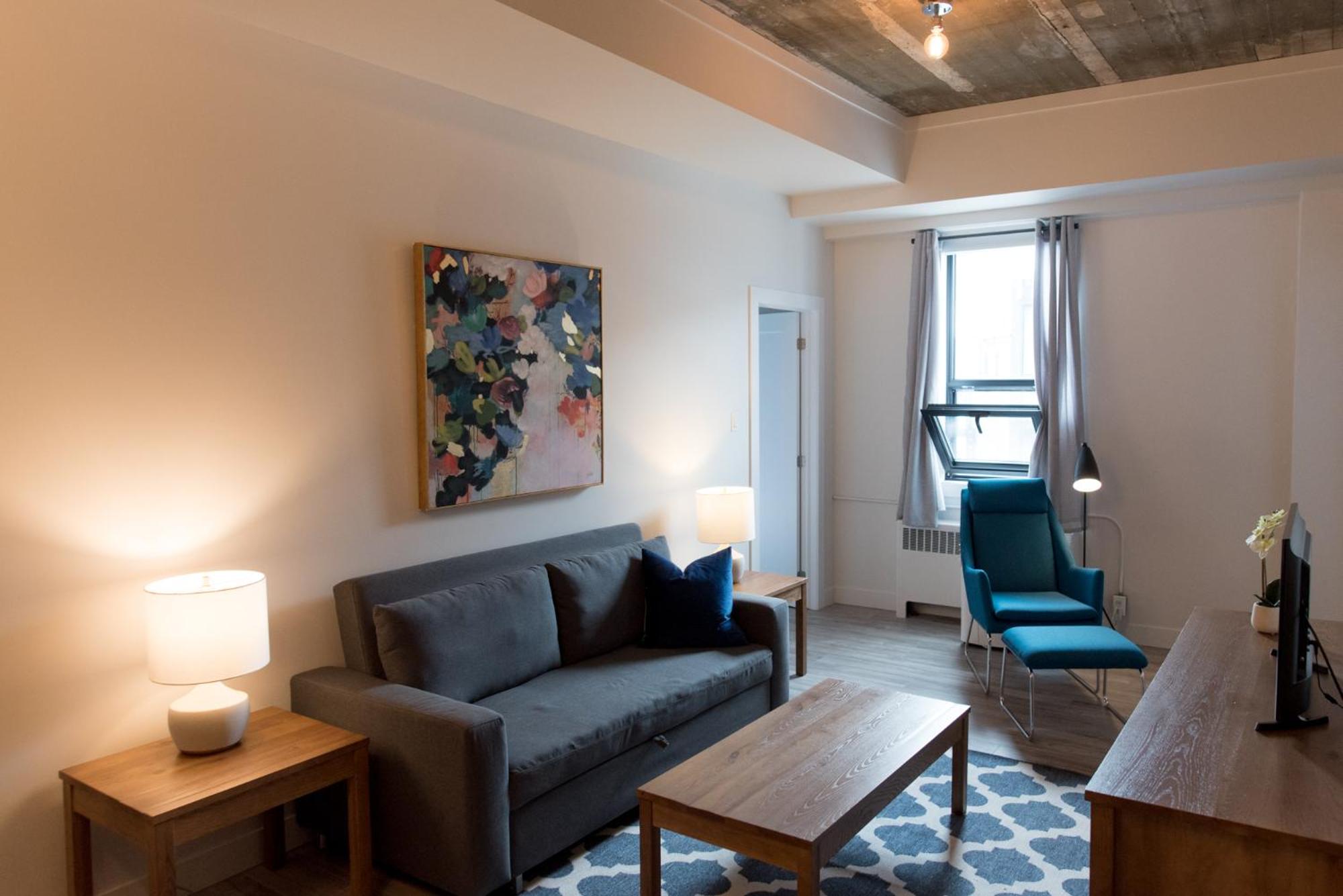 Two-Bedroom Apartment - Photo 3