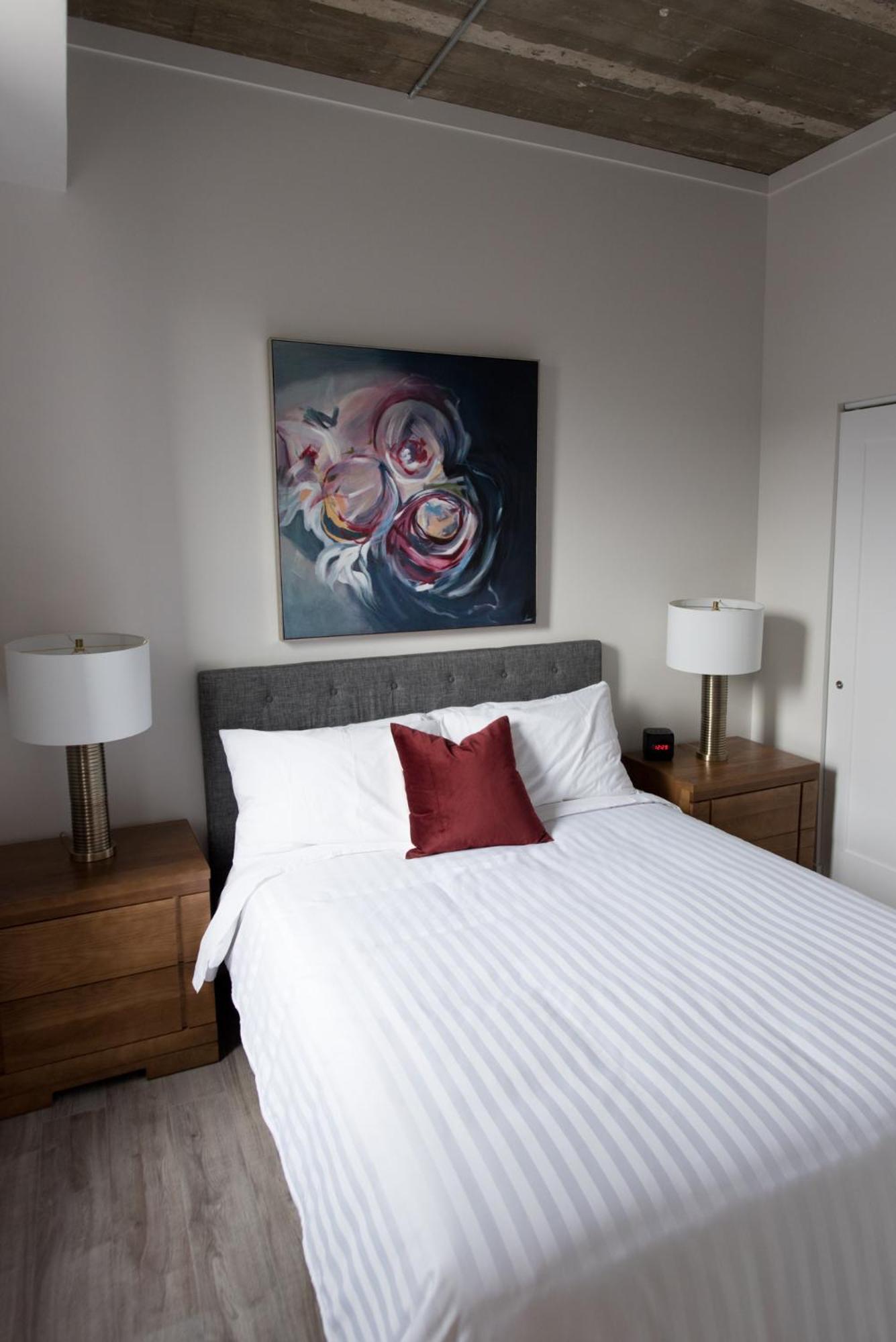Two-Bedroom Apartment - Photo 6