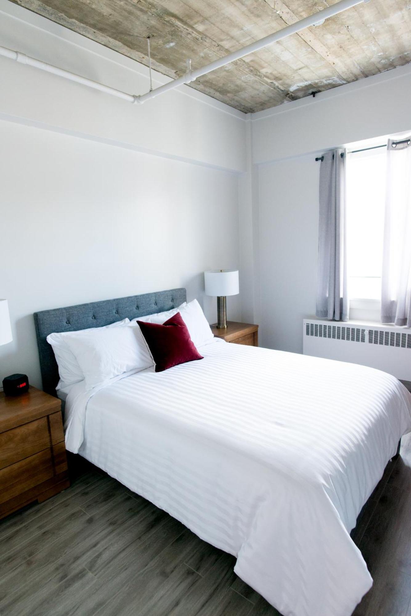 Deluxe Suite - Photo 4
