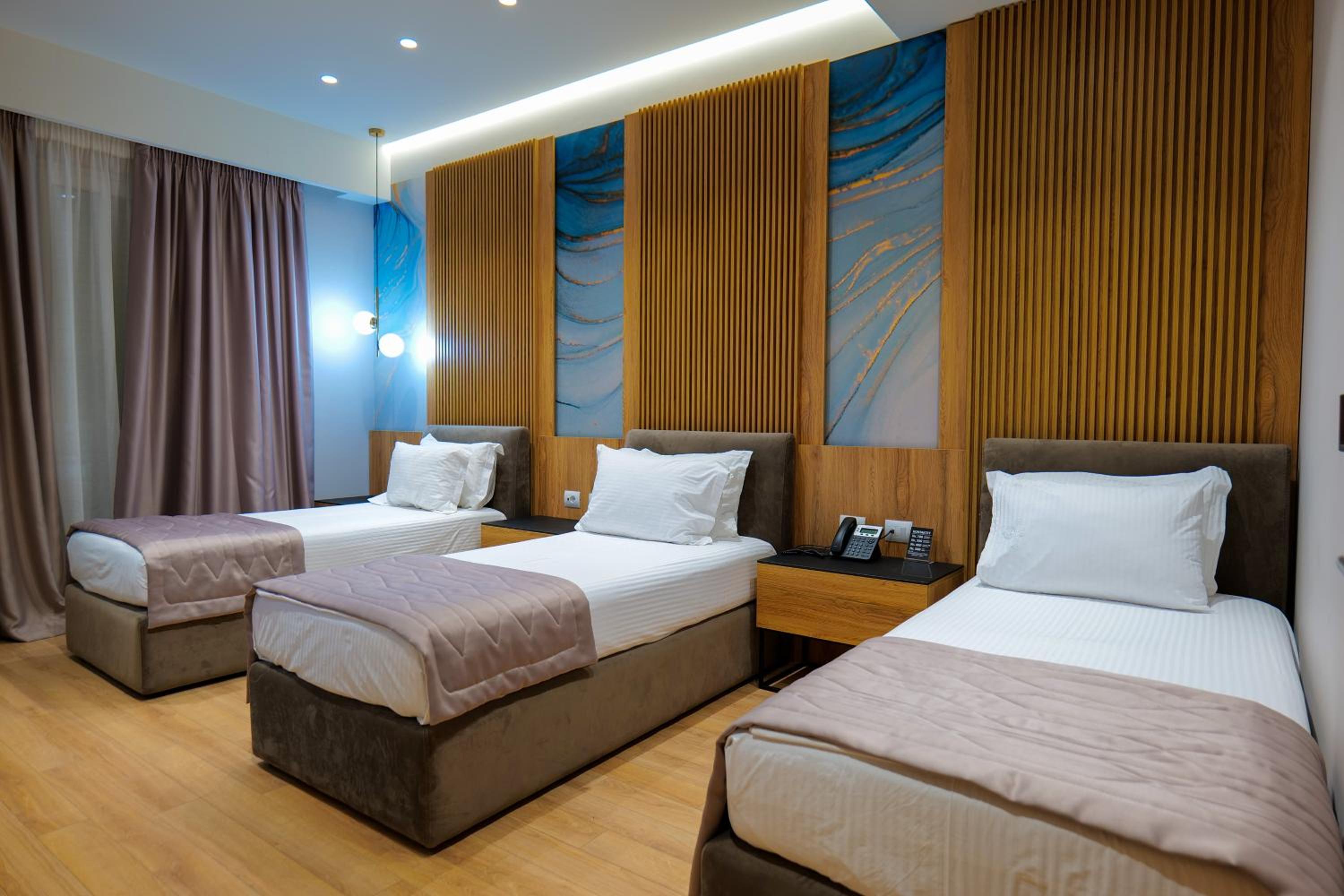 Deluxe Triple Room