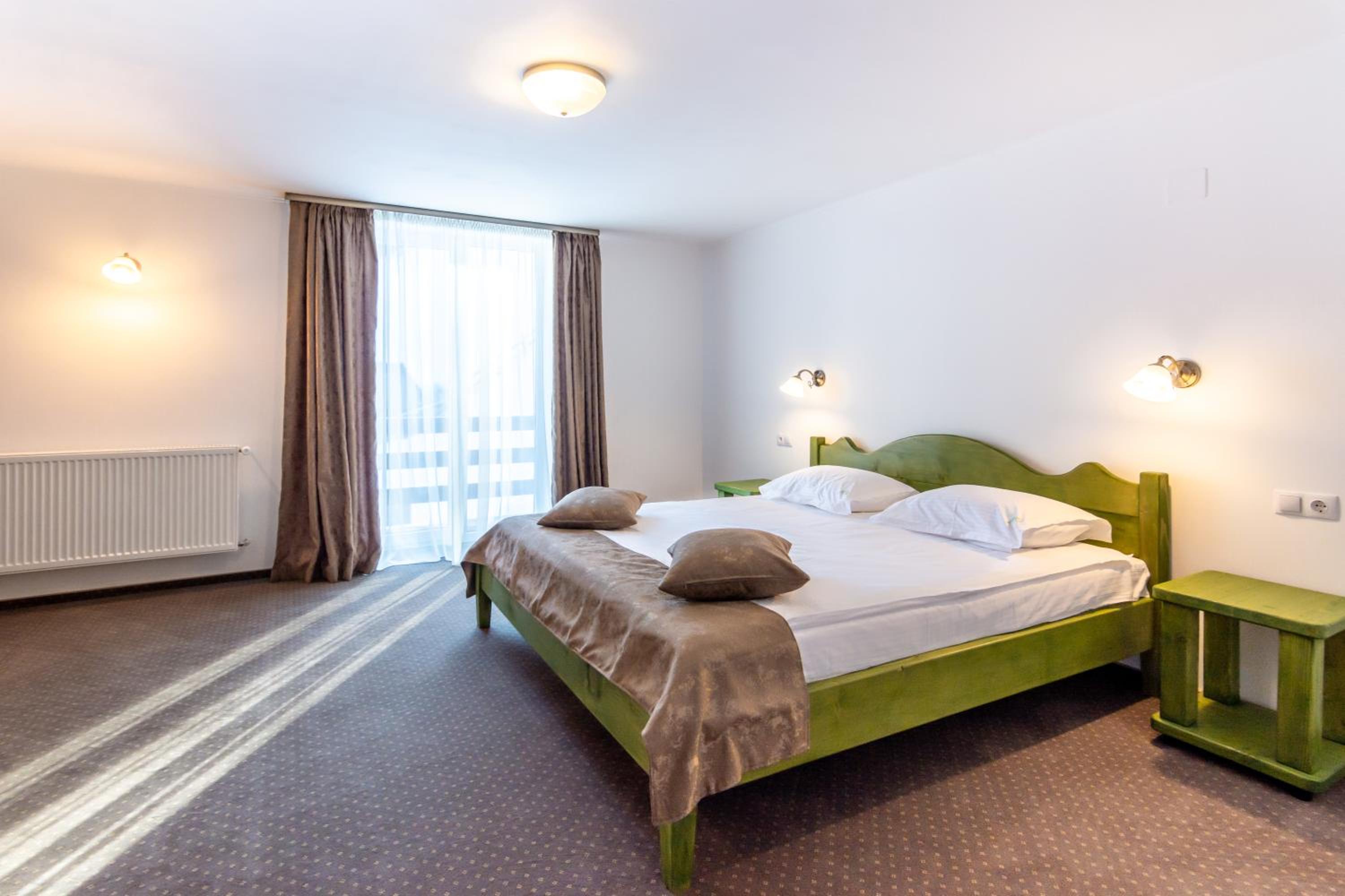 Deluxe Double Room photo 3