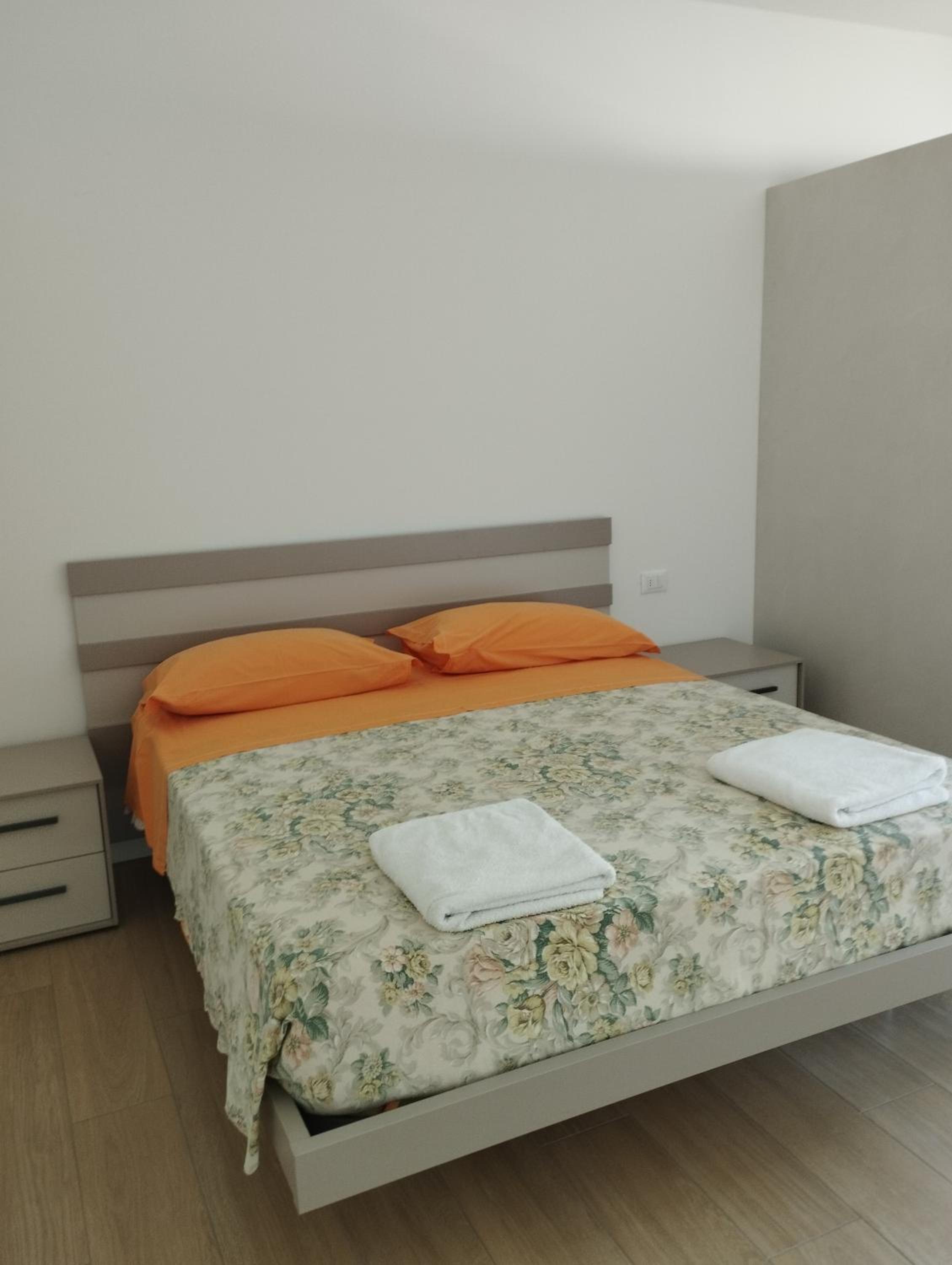 Studio with Terrace - Photo 1