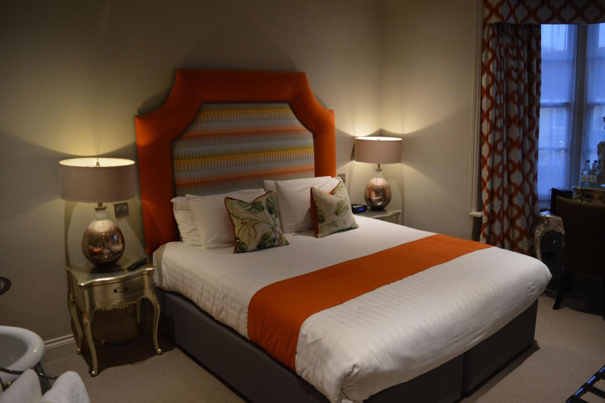 Double Room with Private Bathroom photo 3
