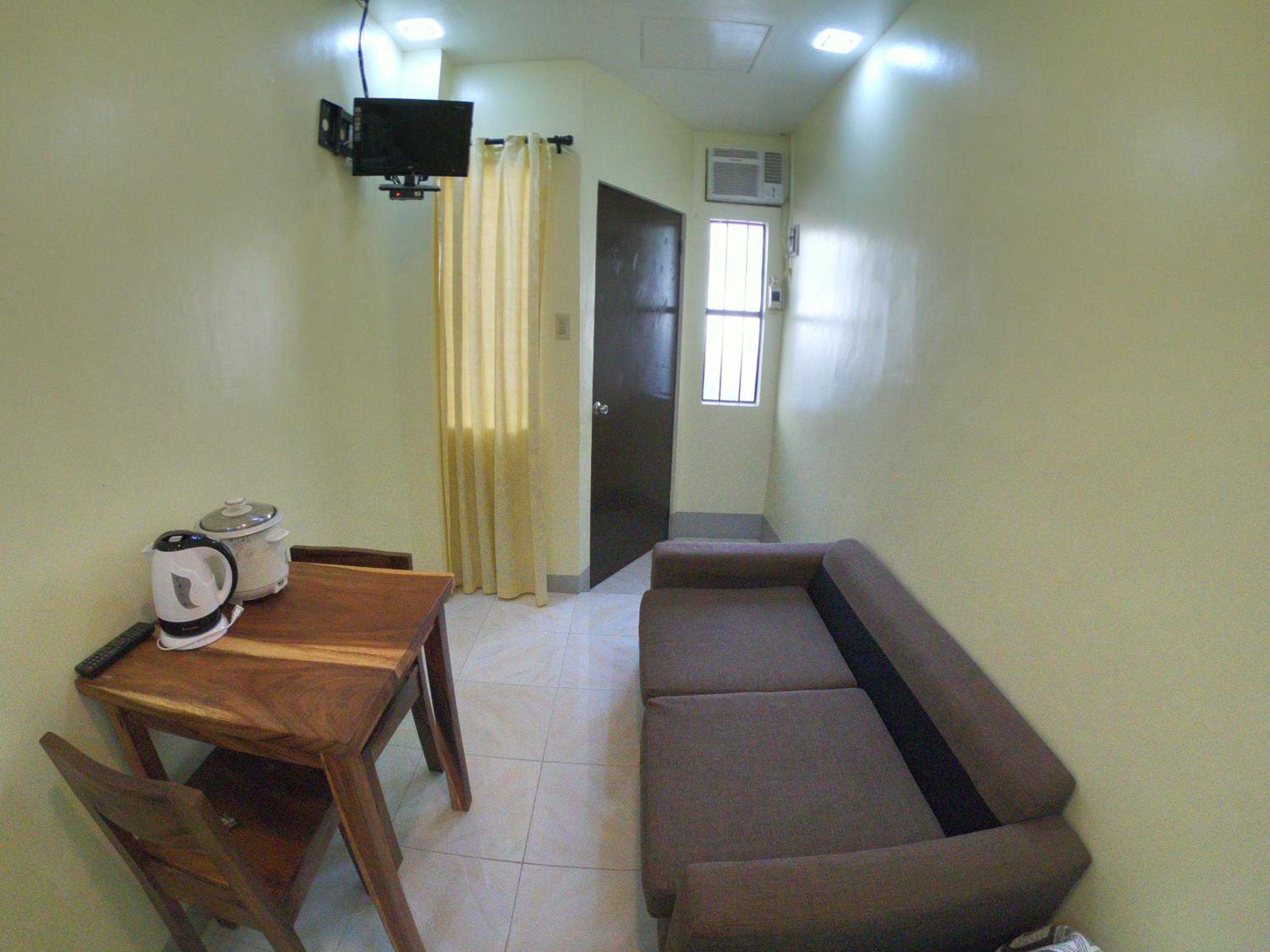 Single Room with Bathroom photo 3