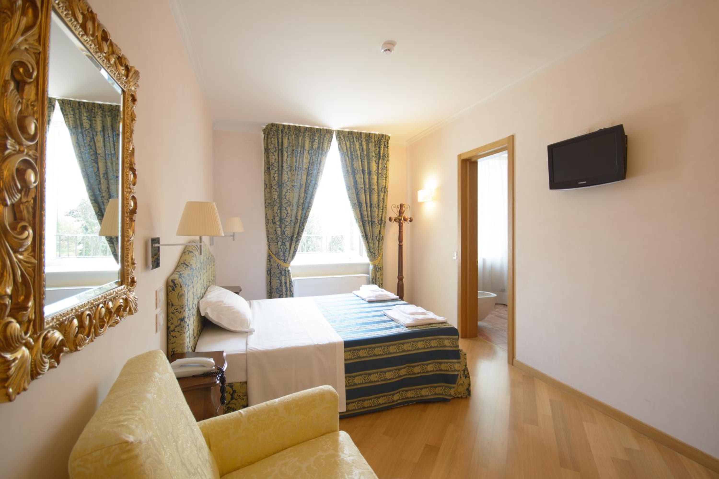 Superior Double Room photo 1