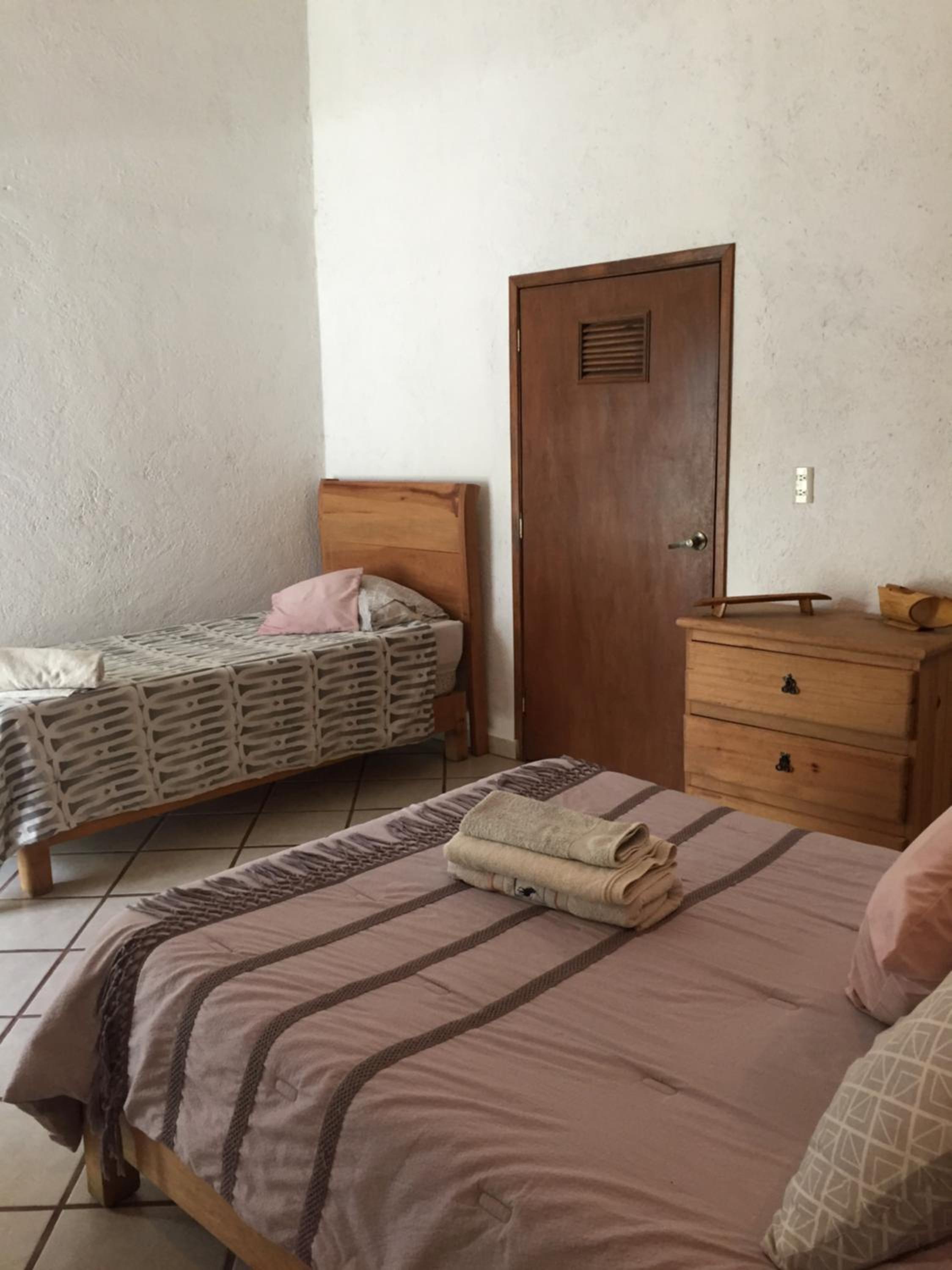 Double Room with Patio - Photo 2