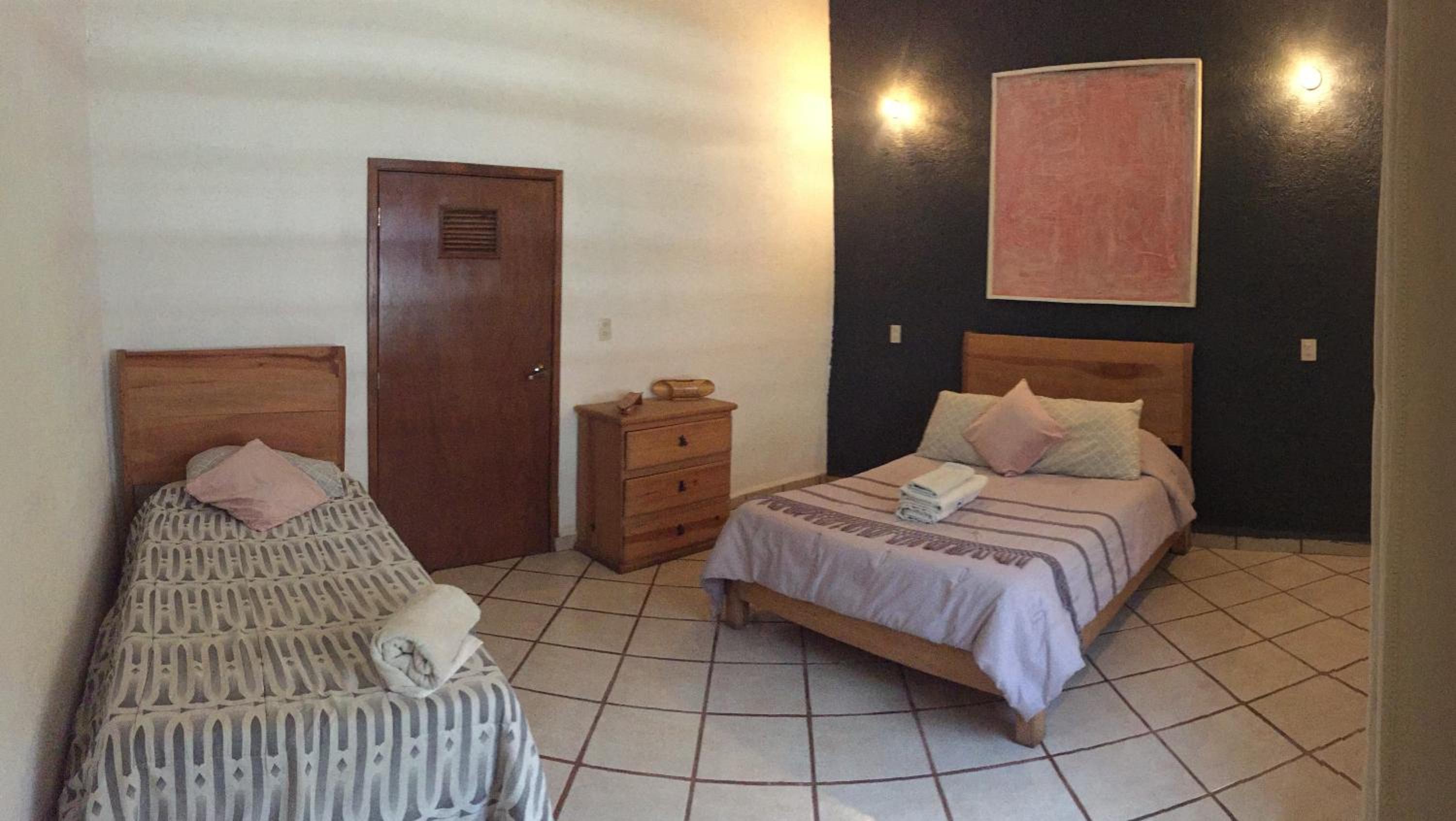 Double Room with Patio - Photo 3