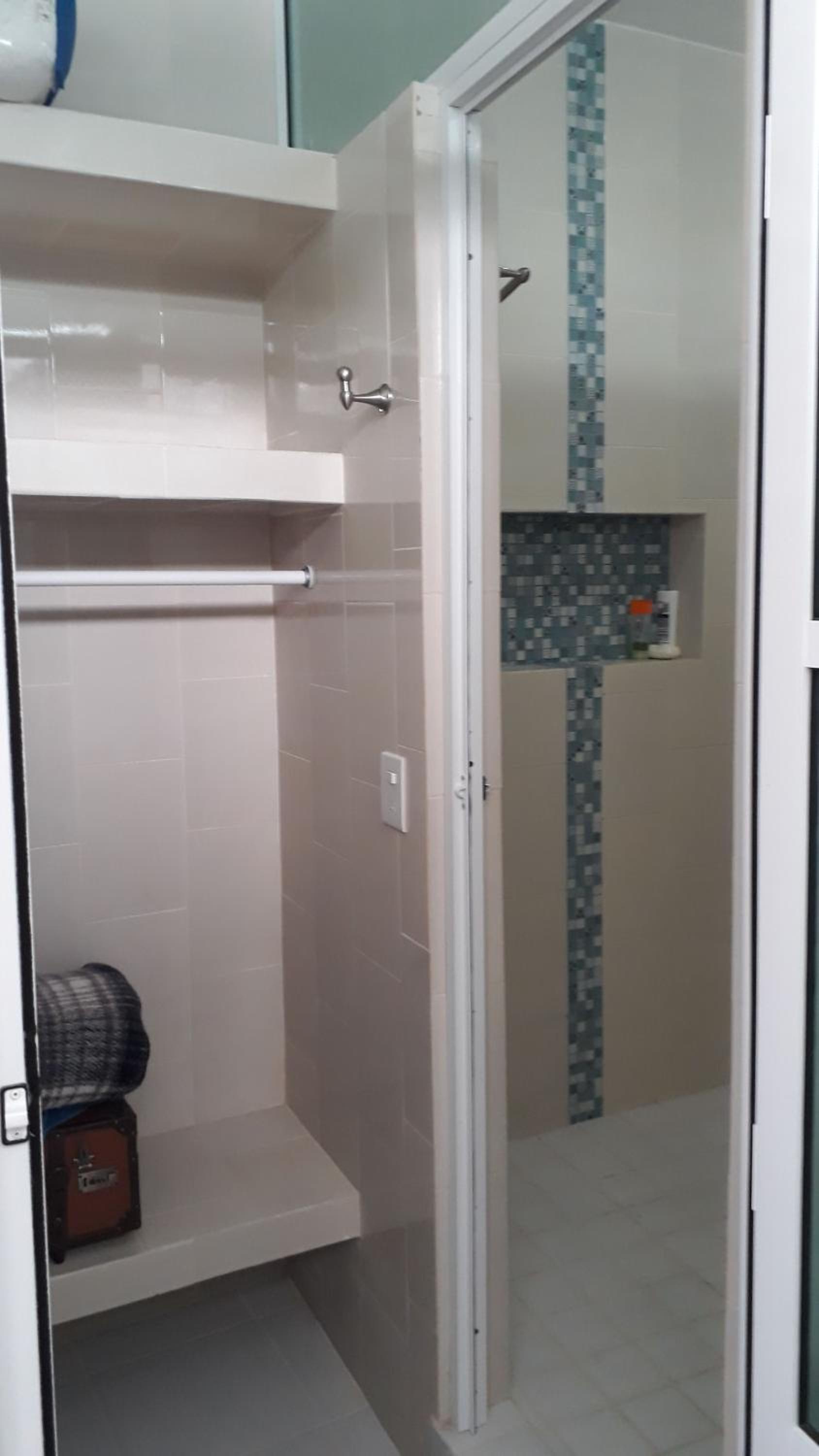 Apartment with Balcony - Photo 4