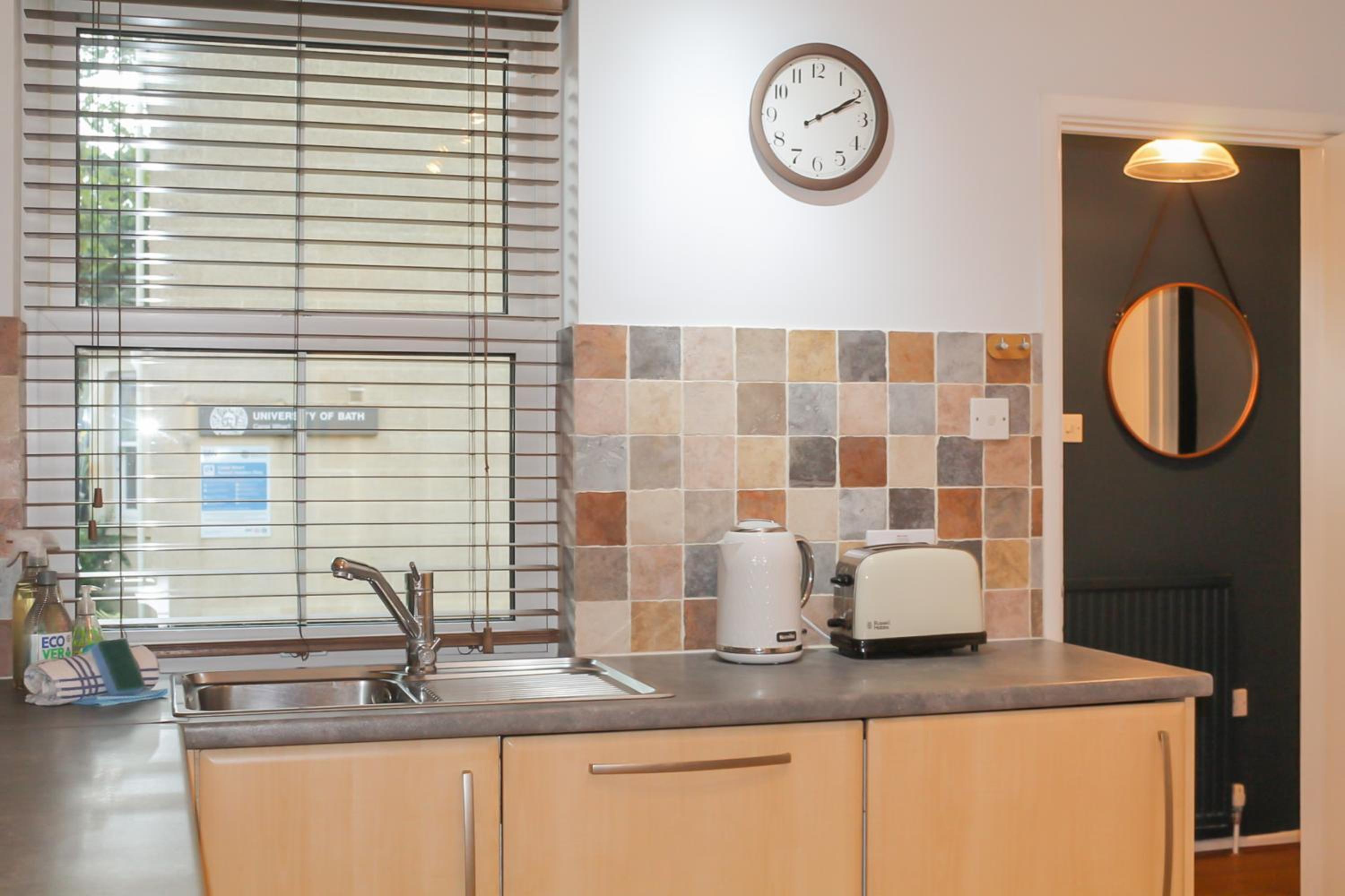 Three-Bedroom House photo 2