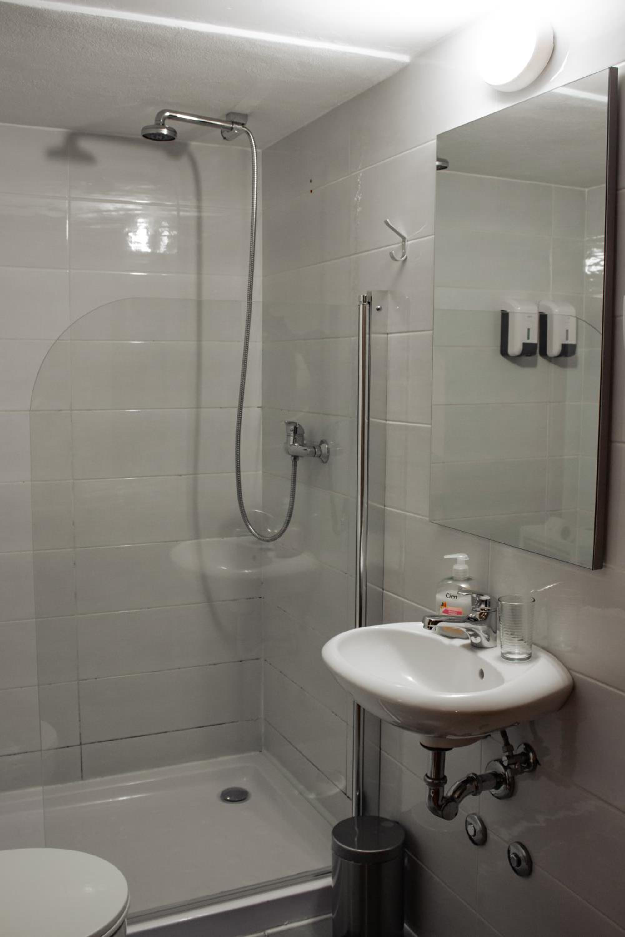 Triple Room - Photo 2