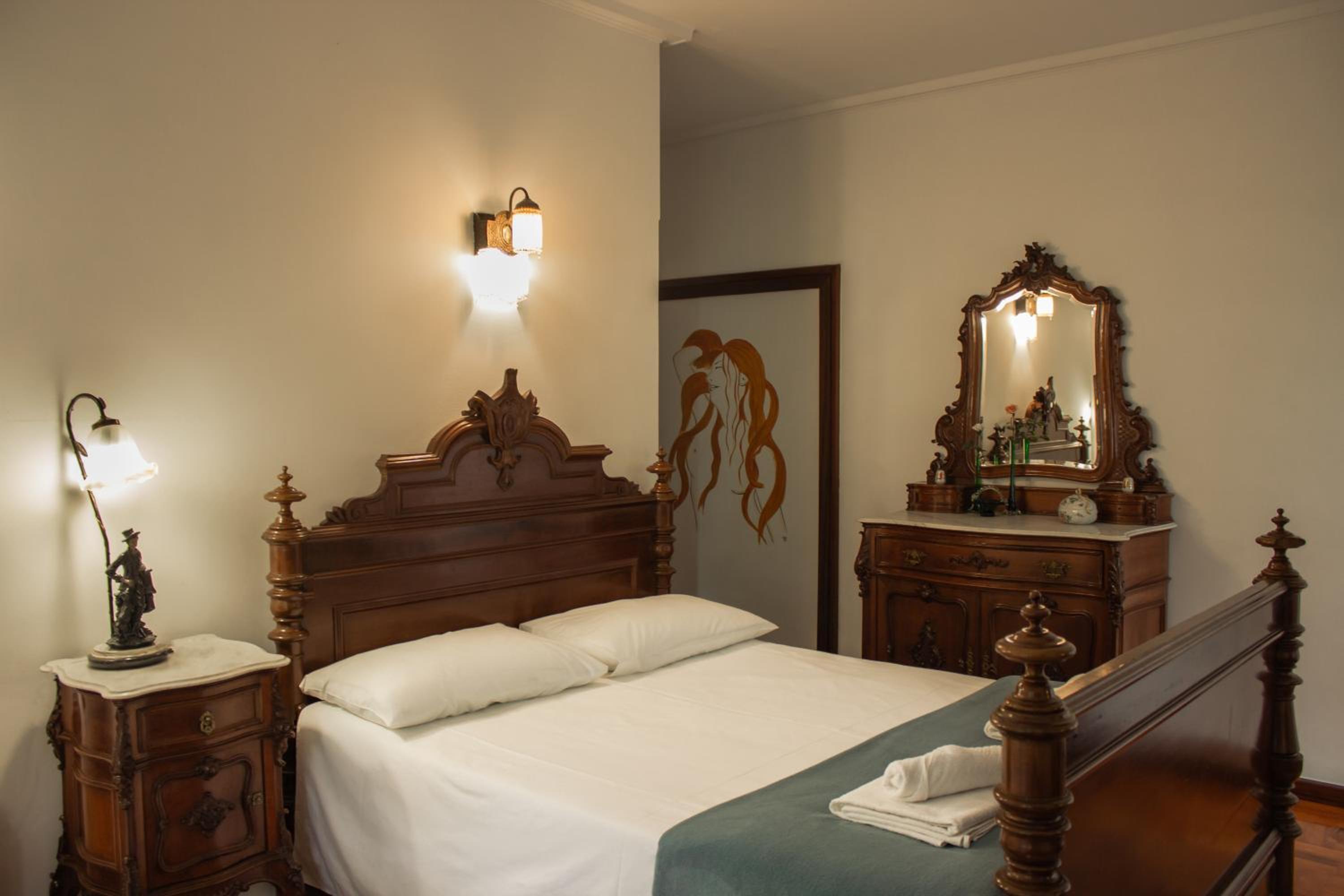 Triple Room with View - Photo 2