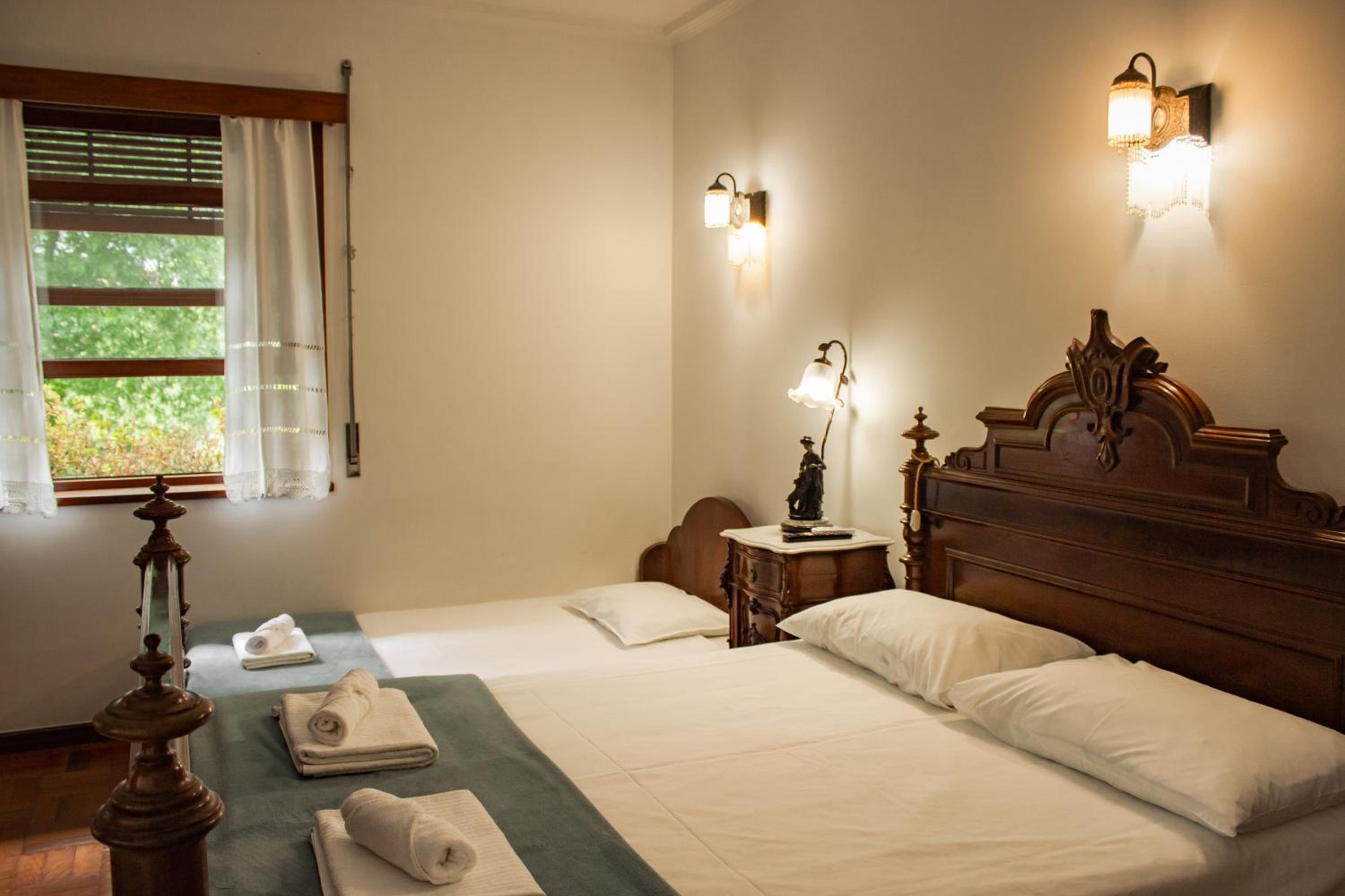 Triple Room with View - Photo 21