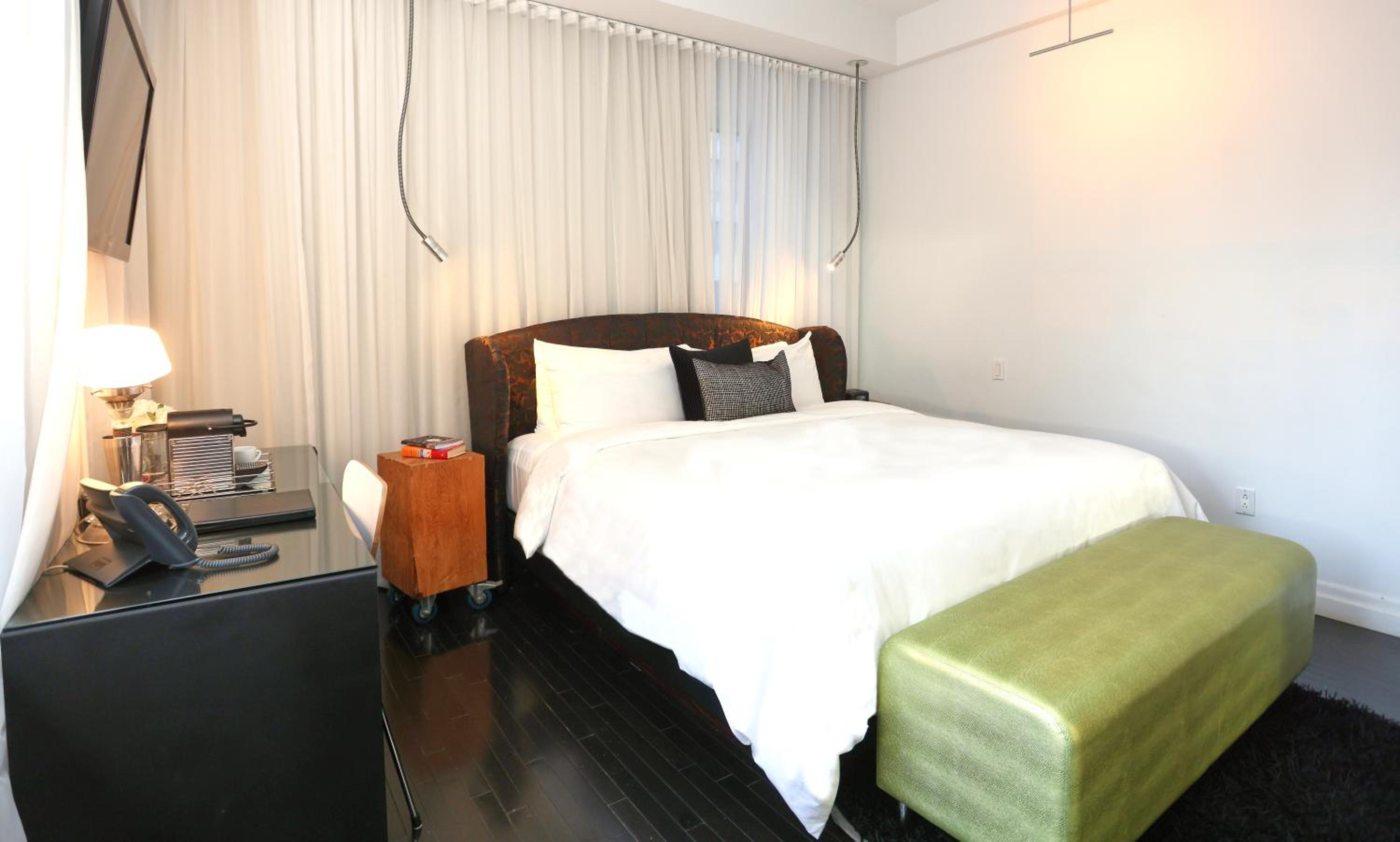 Standard Room, Queen or King